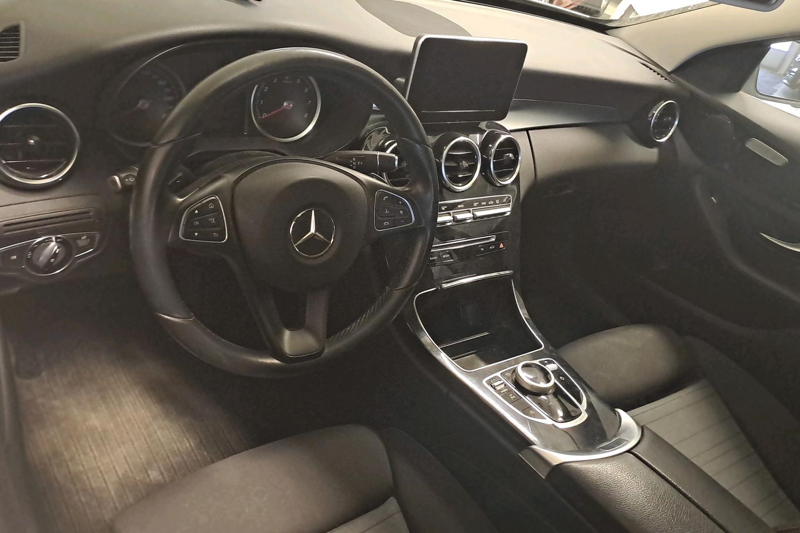 Mercedes-Benz C 2016