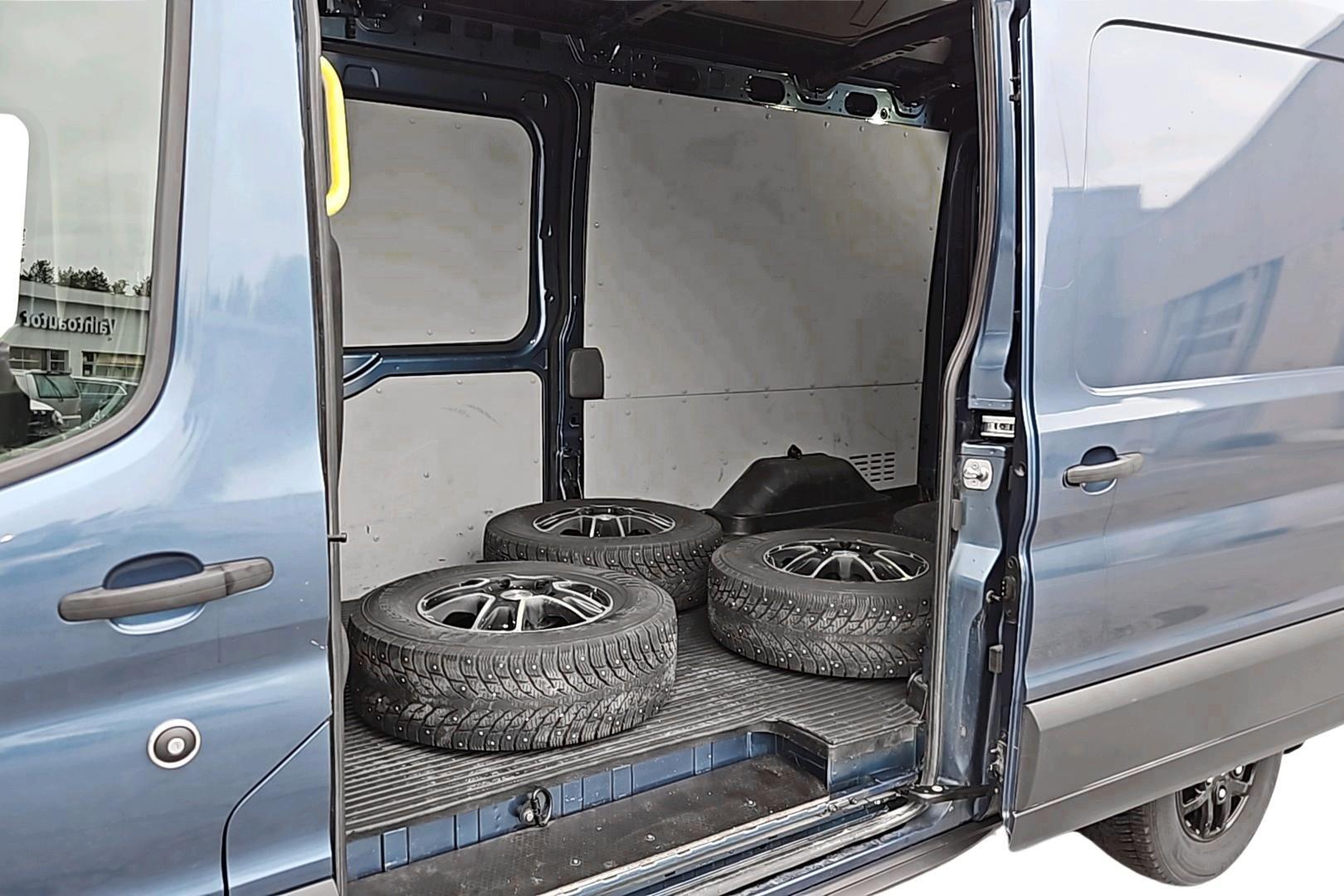 Ford Transit 10