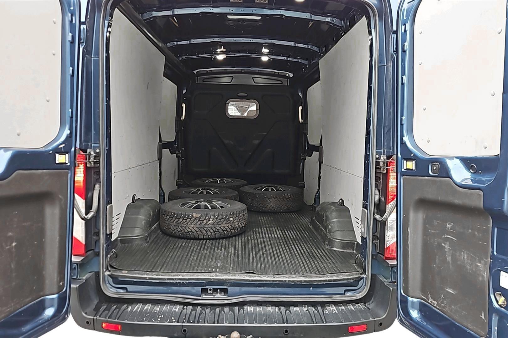 Ford Transit 11