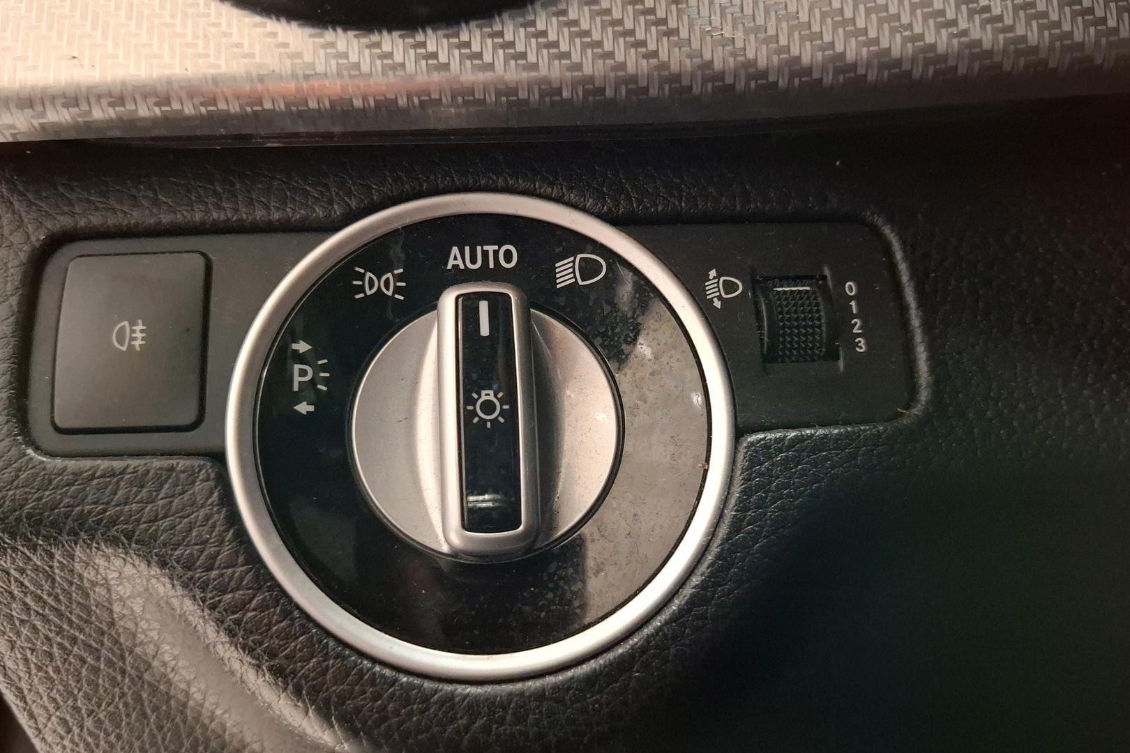 Mercedes-Benz GLK 2012