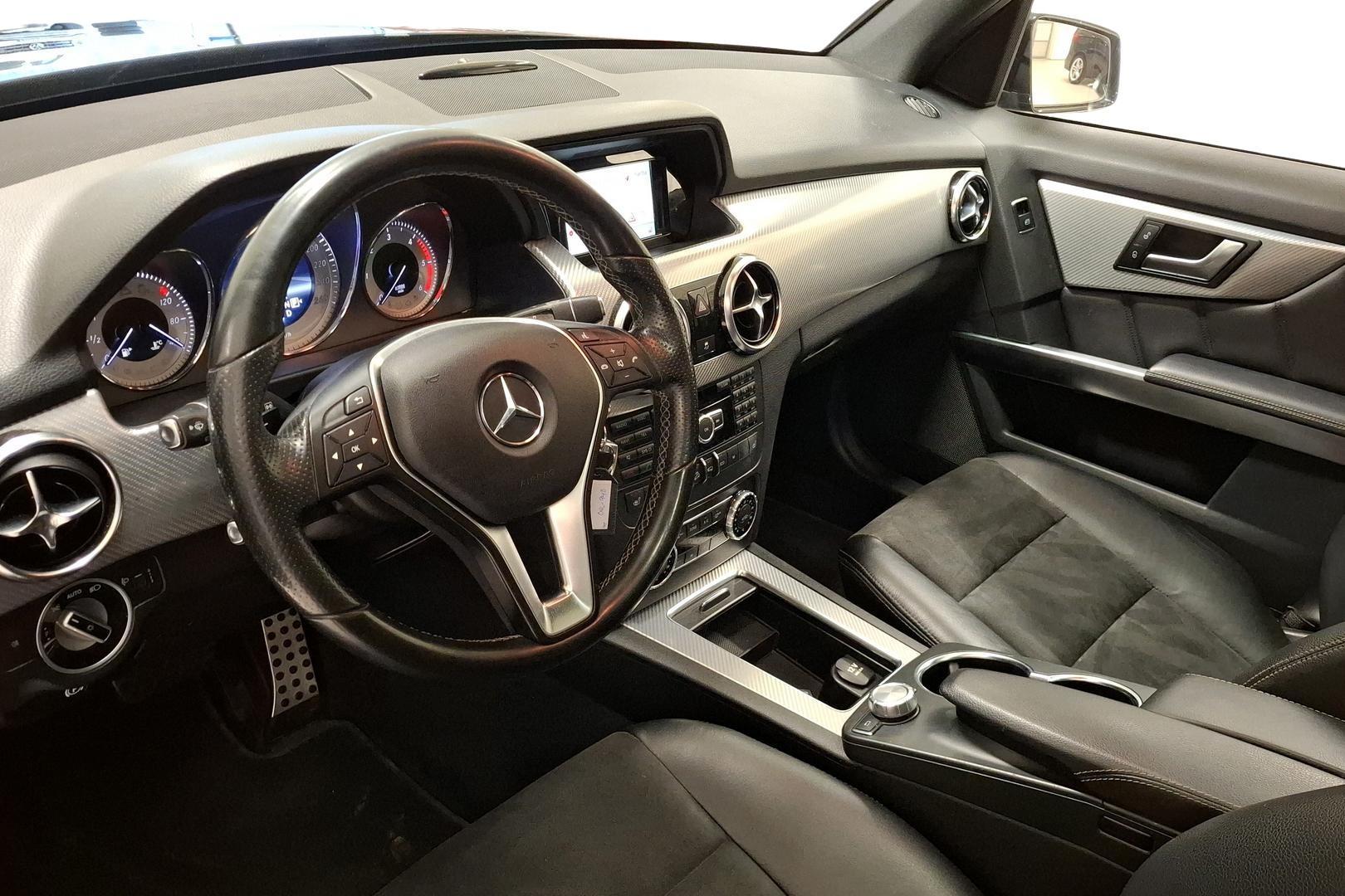Mercedes-Benz GLK 2012