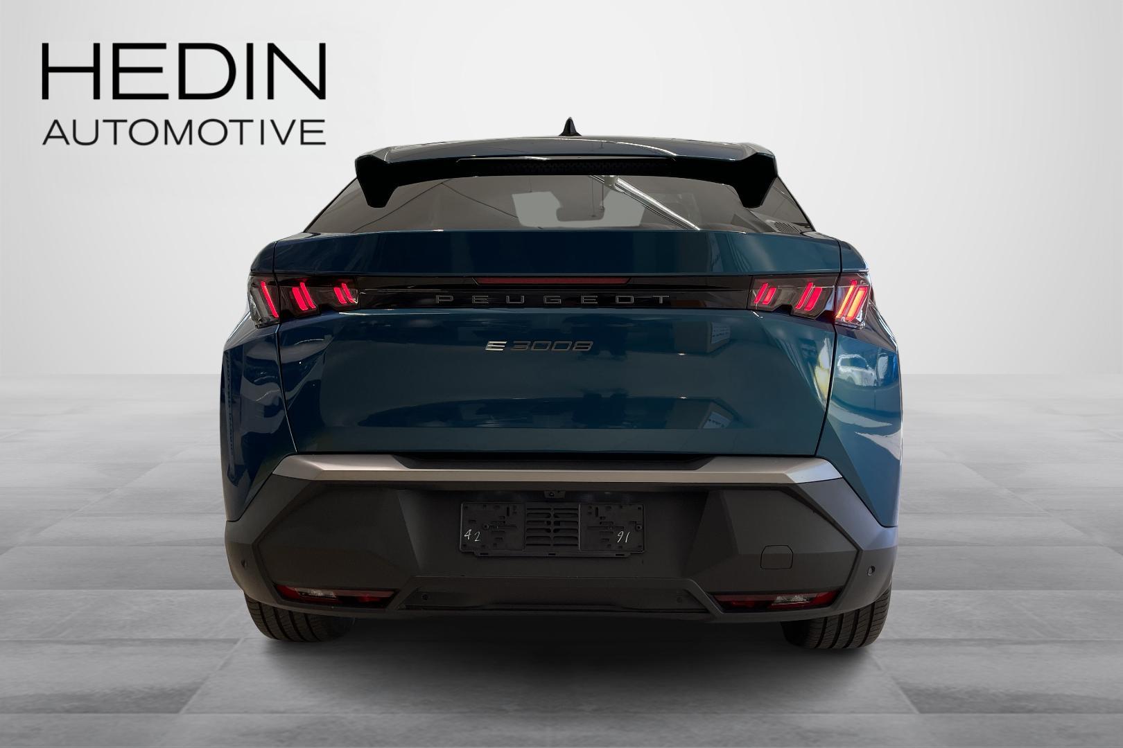 Peugeot E-3008 2025