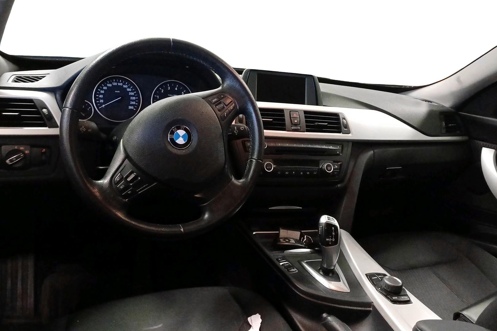 BMW 320 Gran Turismo 2014