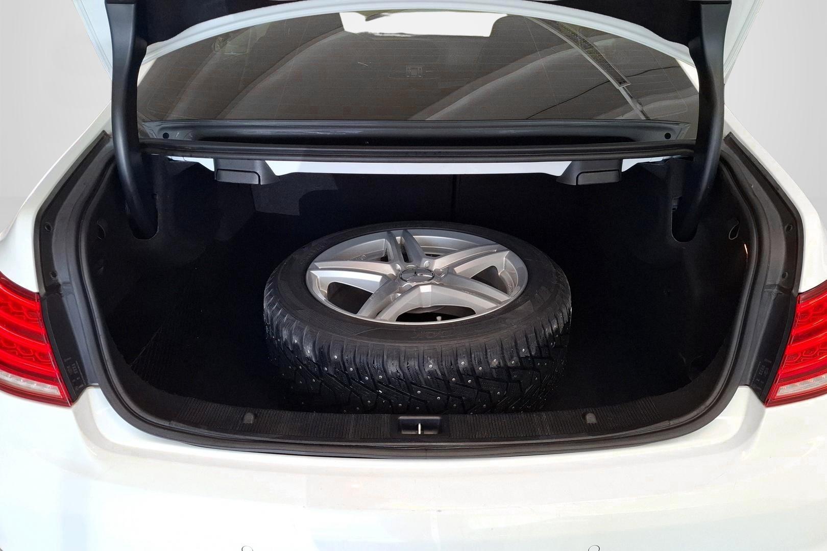 Mercedes-Benz E 2013