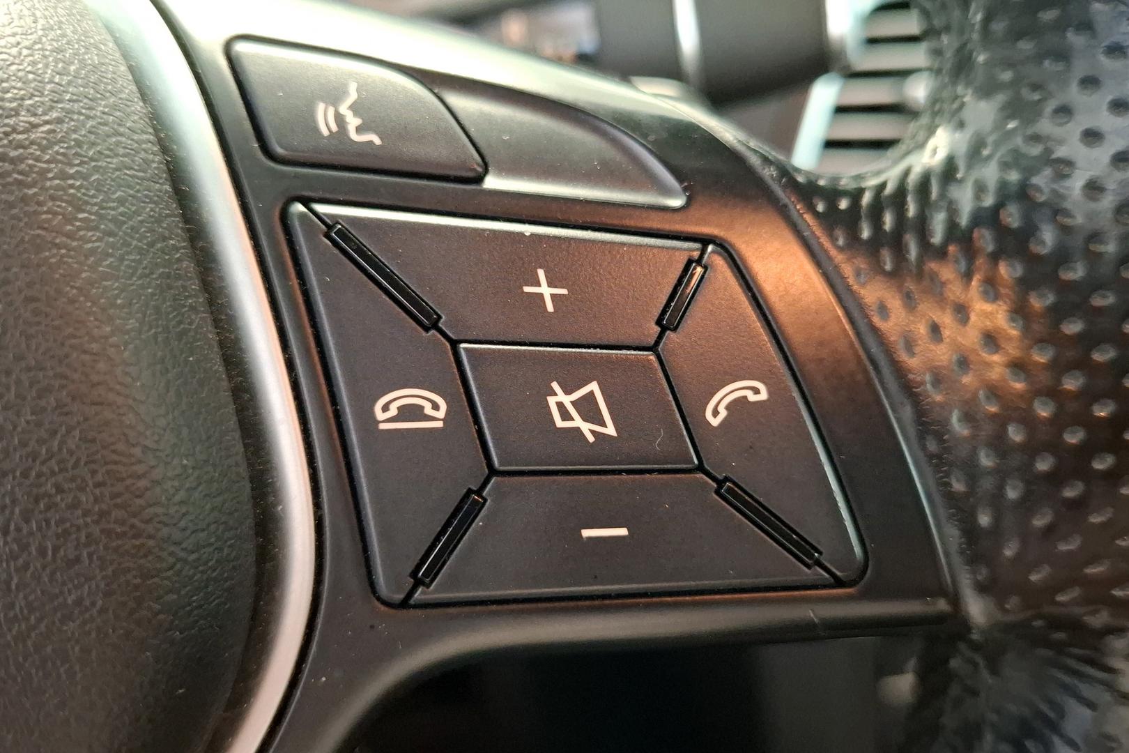 Mercedes-Benz E 2013