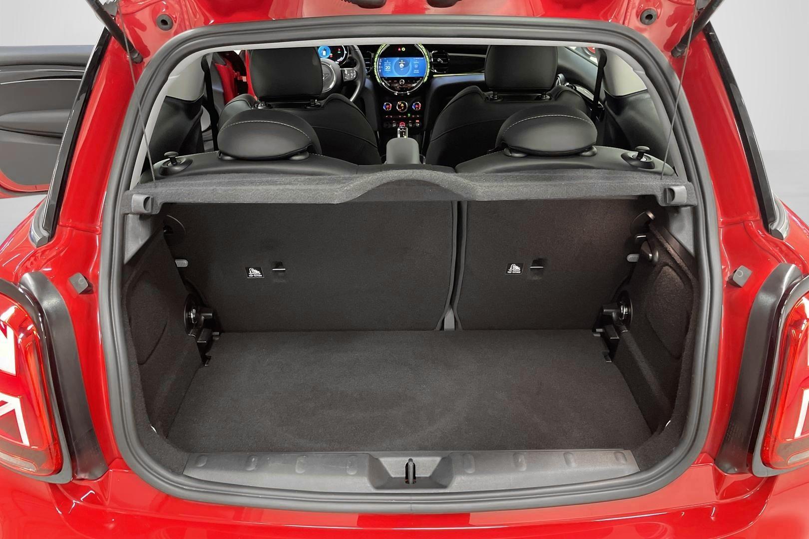 MINI Hatchback 2024