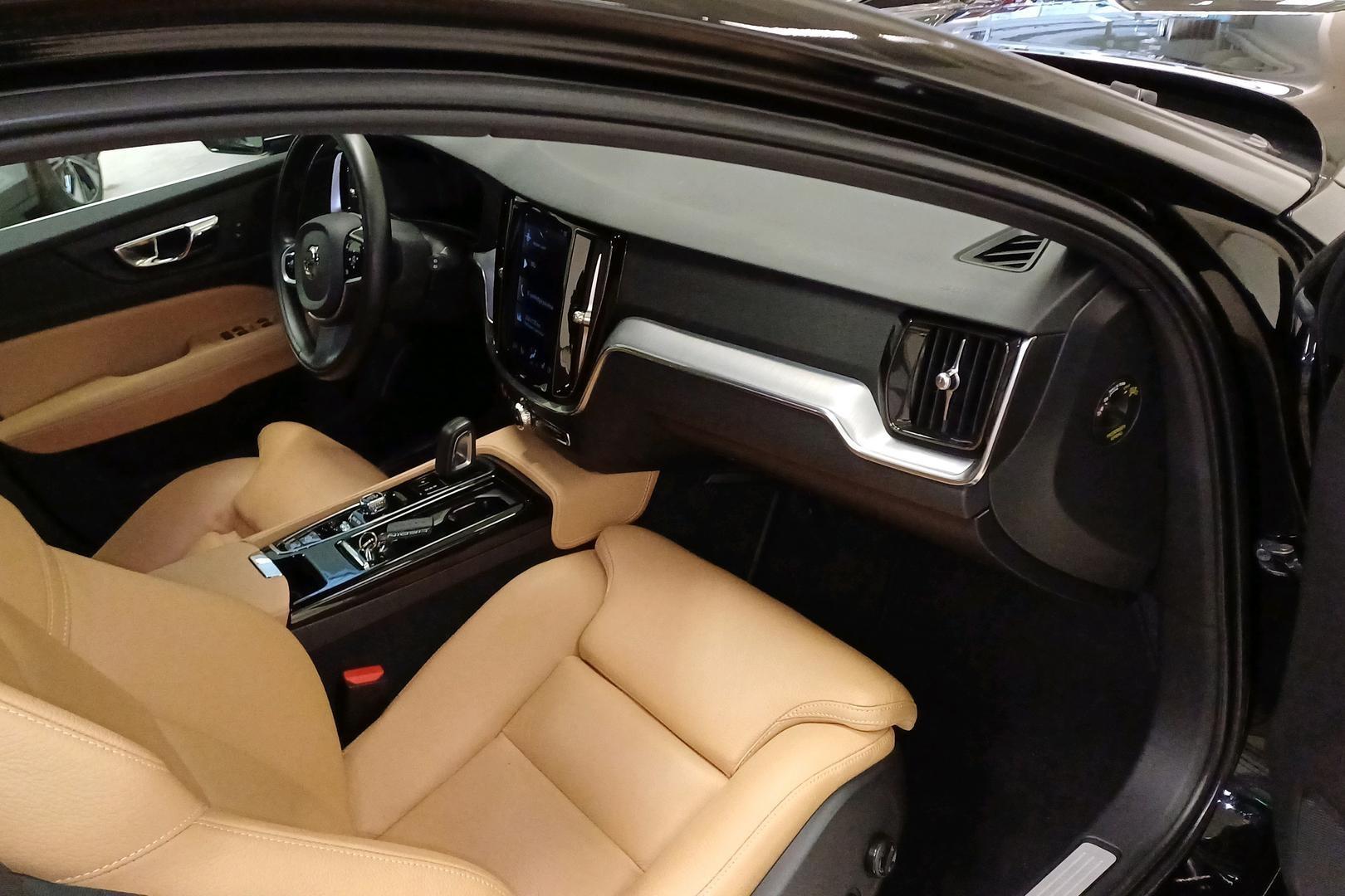 Volvo V60 2020