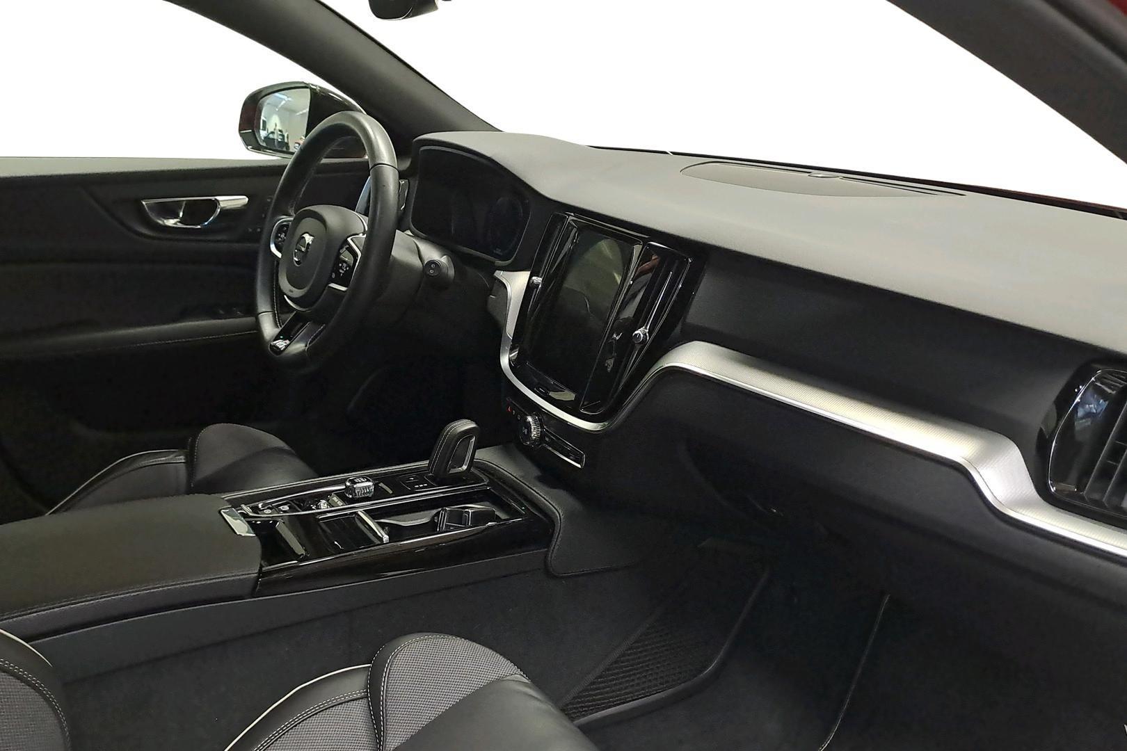 Volvo V60 2020