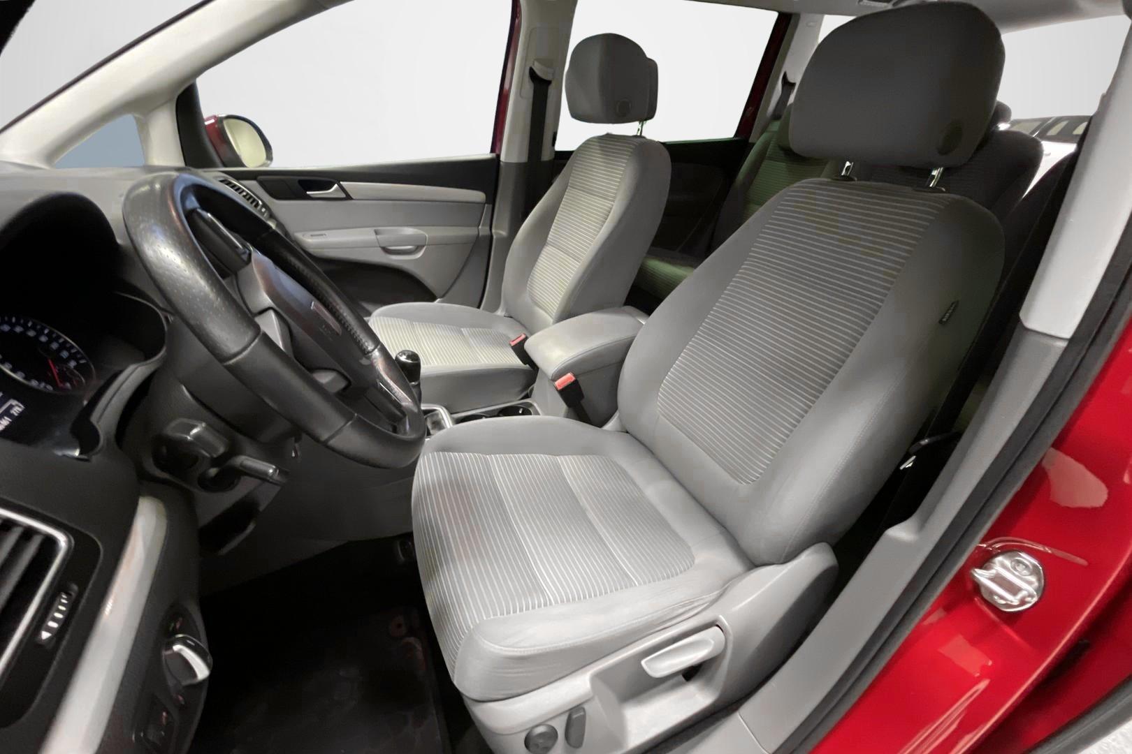 Seat Alhambra 2015
