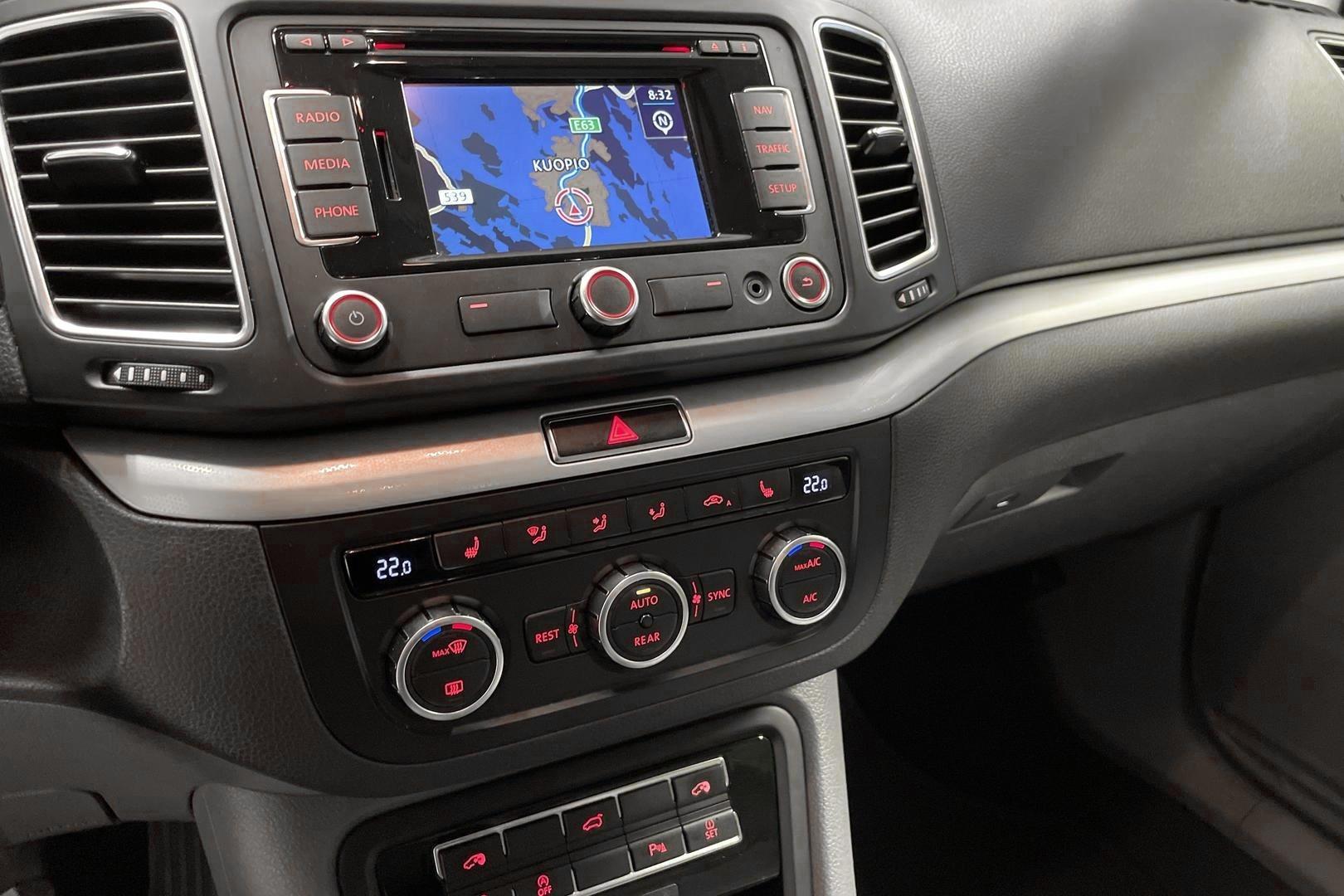Seat Alhambra 2015