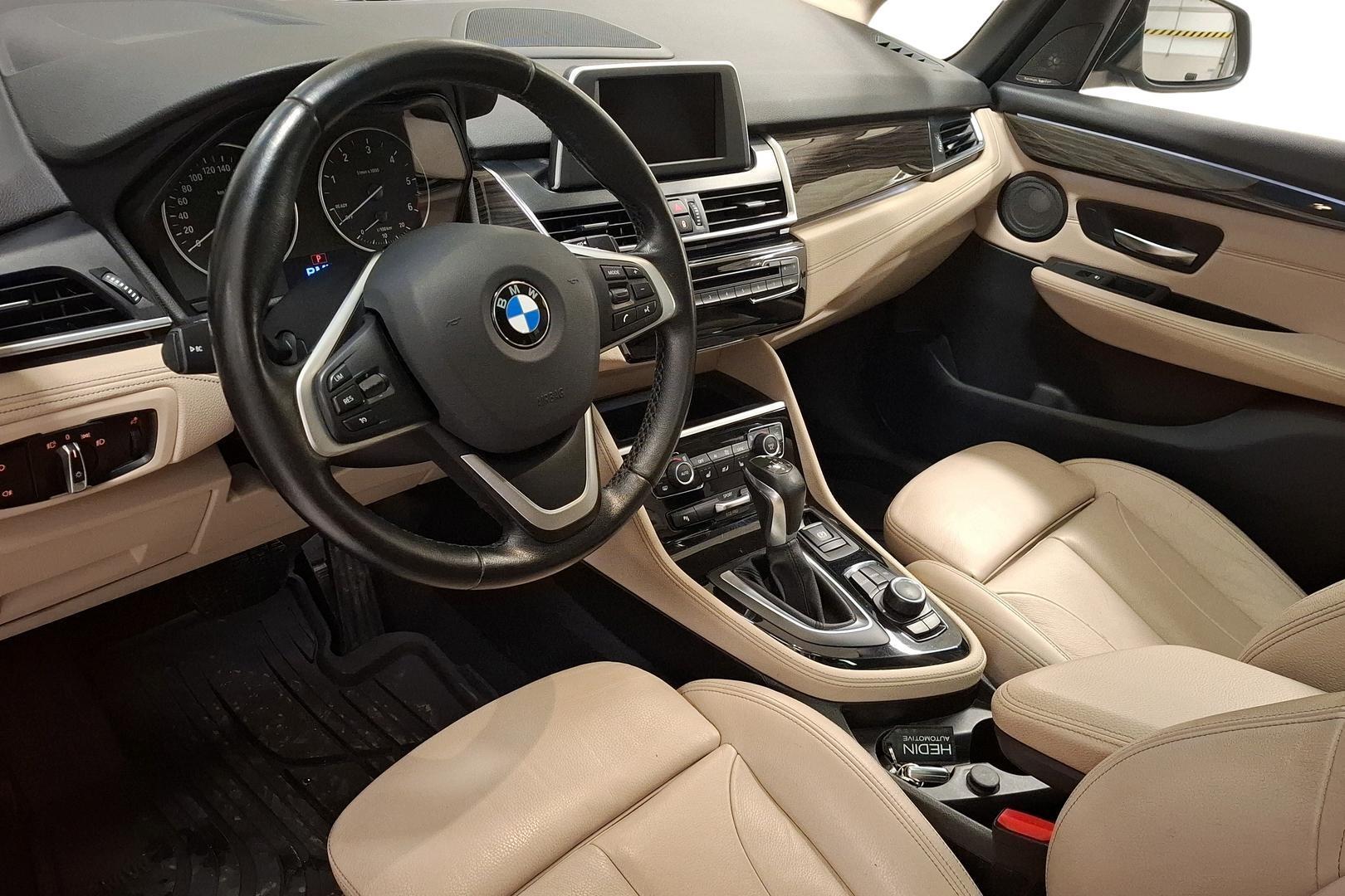 BMW 220 2015