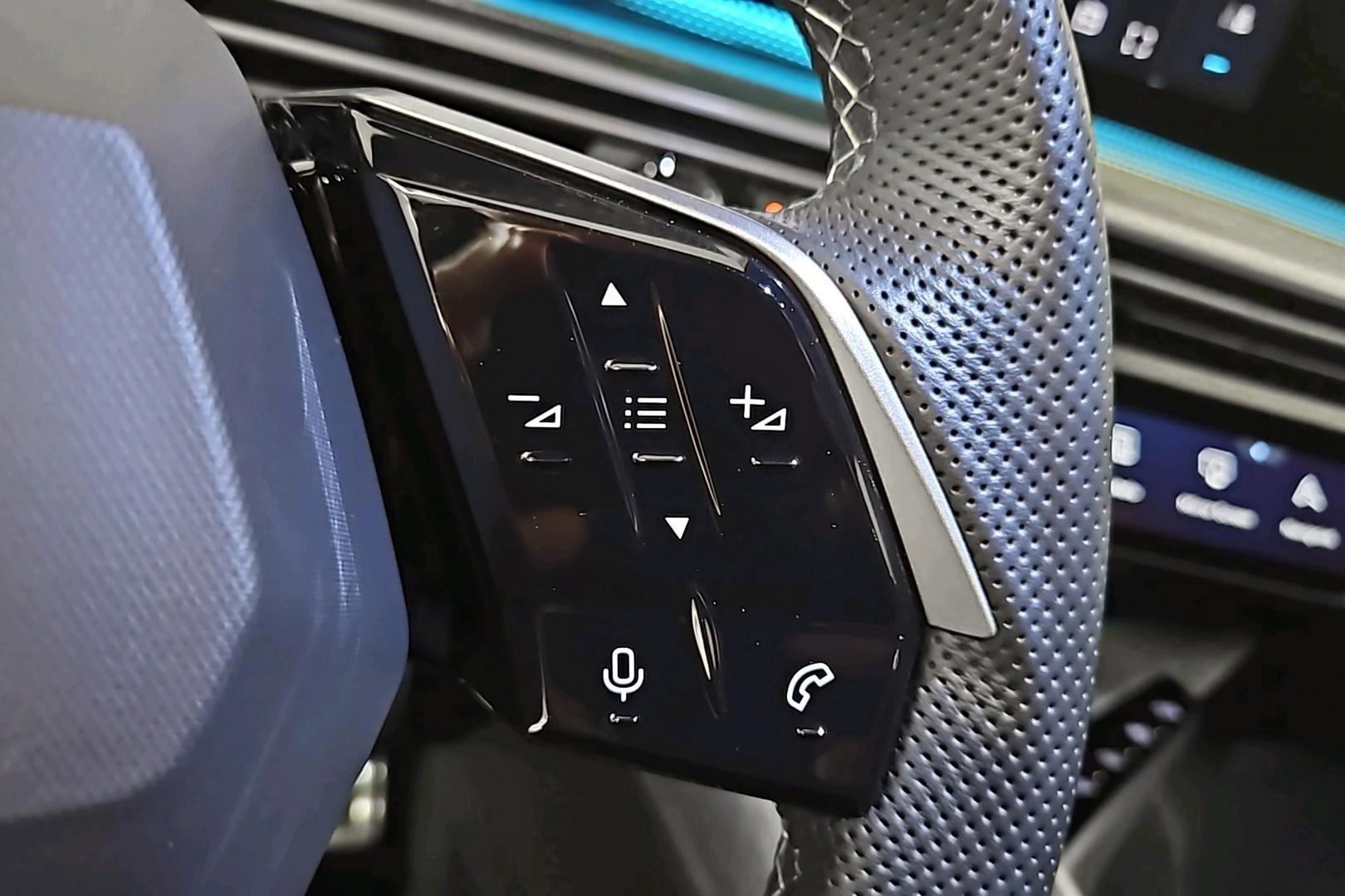 Peugeot E-3008 2026