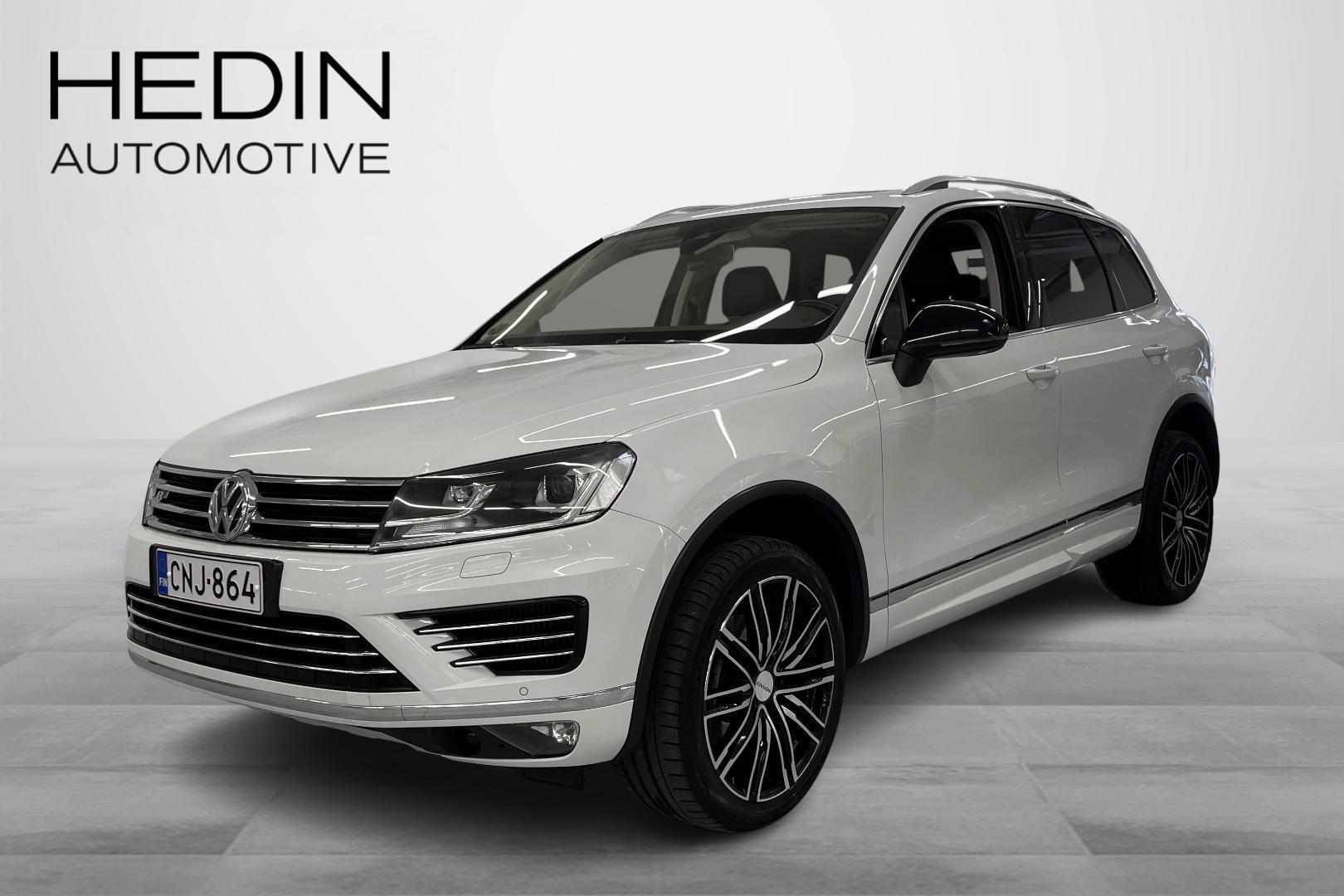 VOLKSWAGEN TOUAREG 1