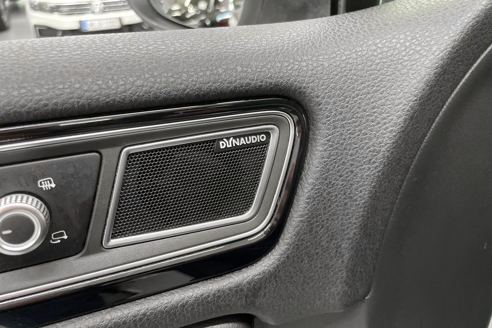 VOLKSWAGEN TOUAREG 18