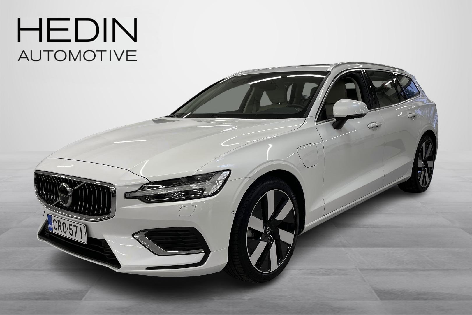 VOLVO V60 2023
