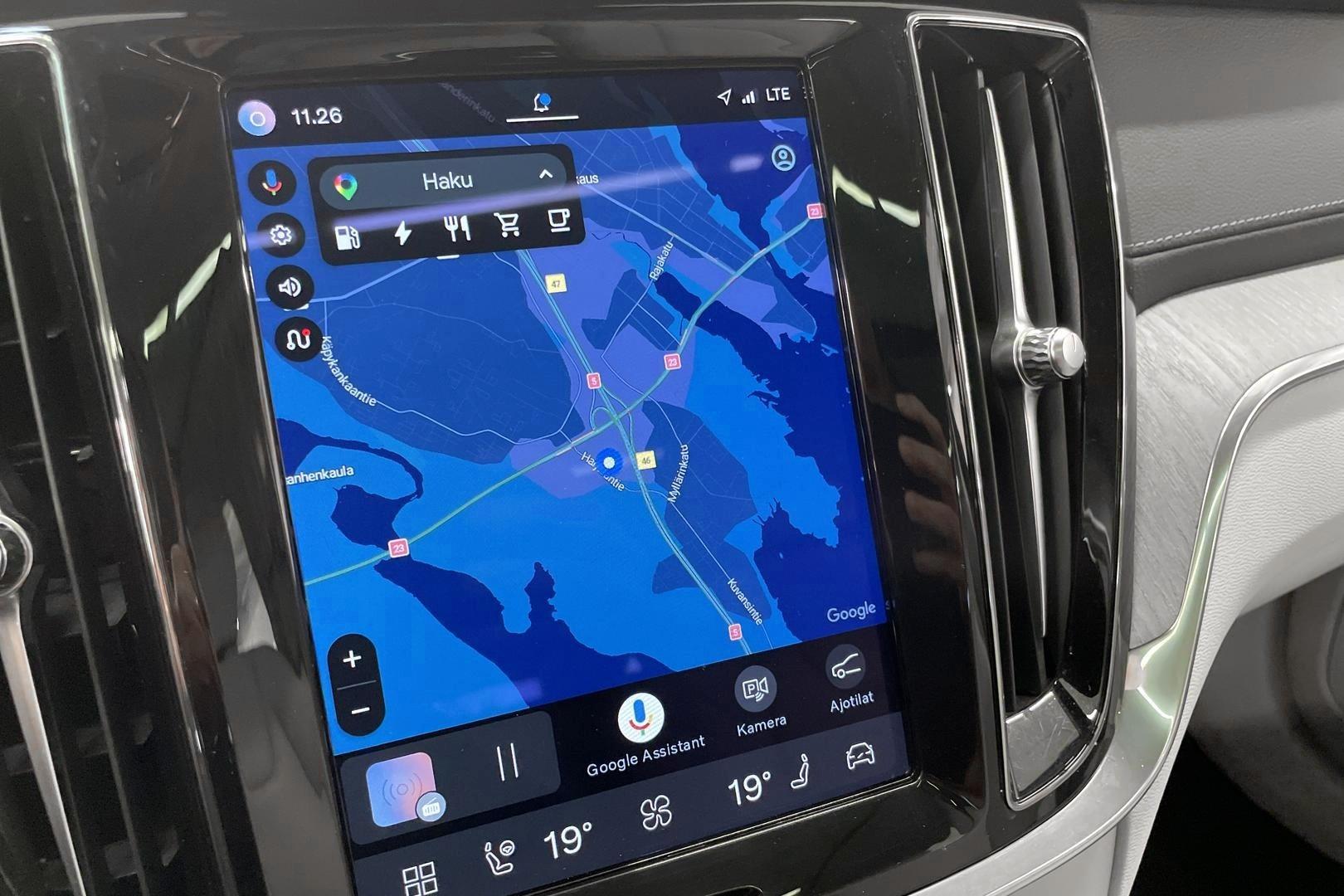 VOLVO V60 2023