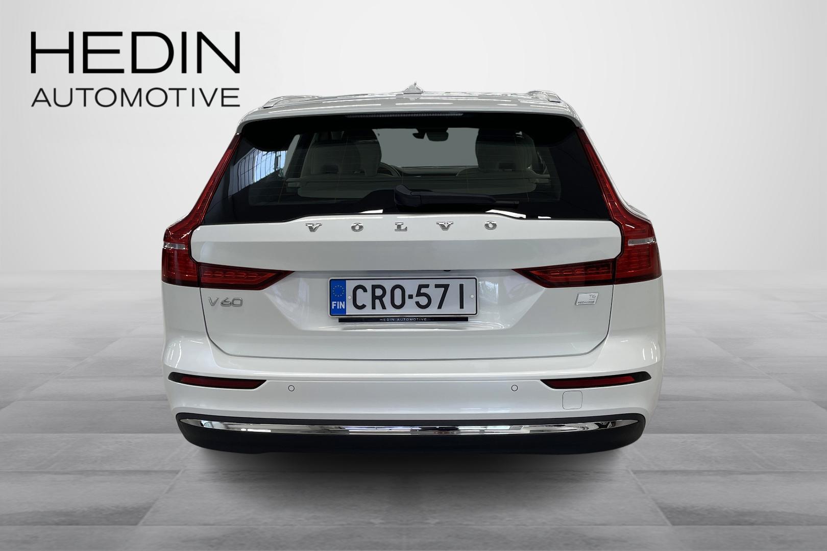 VOLVO V60 2023