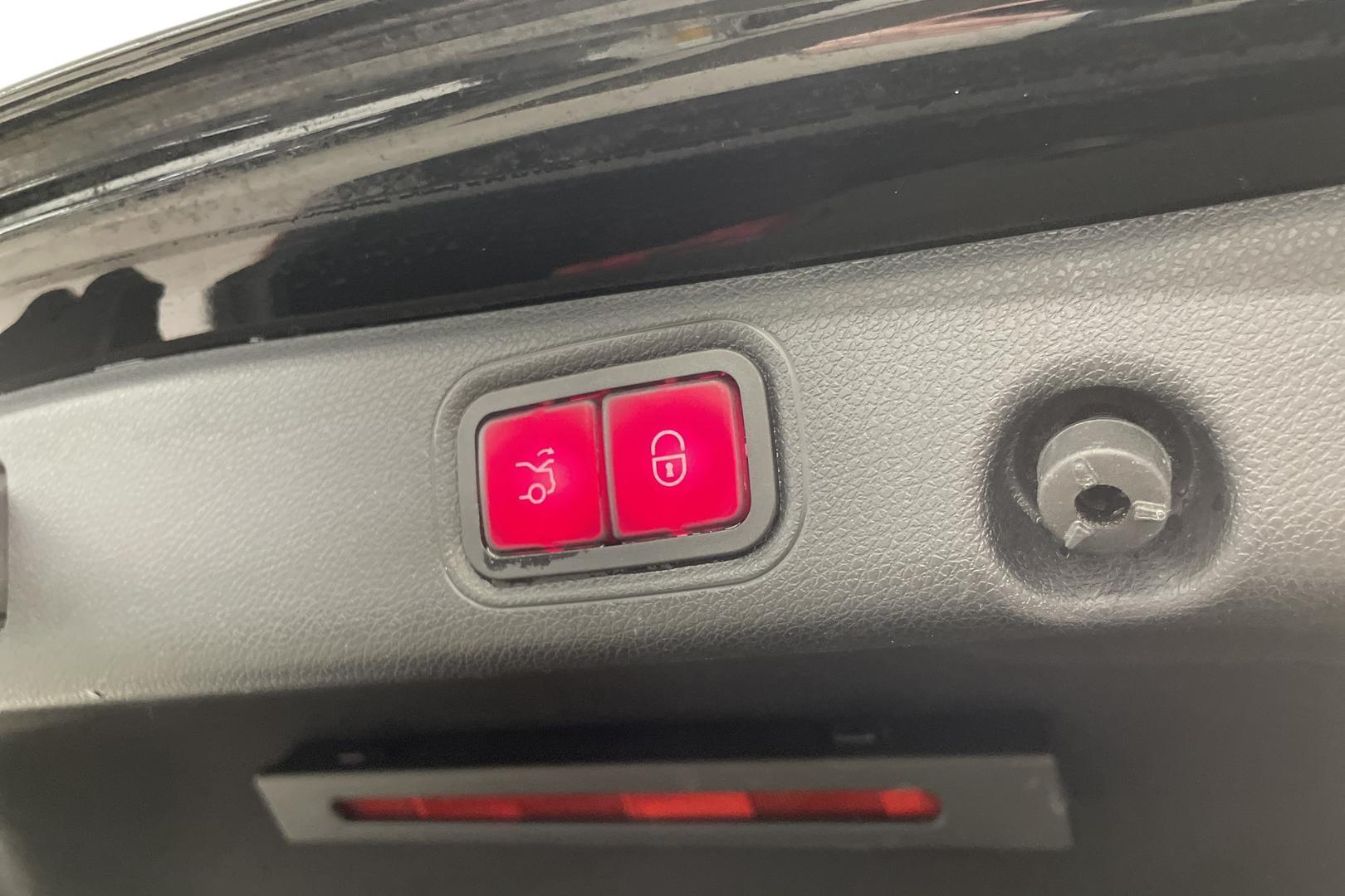 MERCEDES-BENZ E 2021