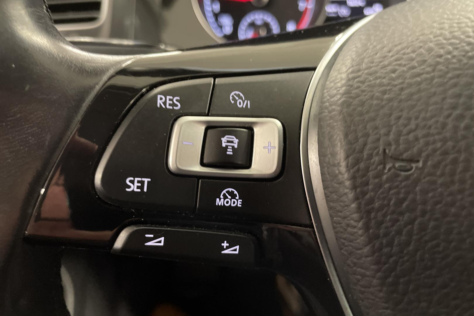 VOLKSWAGEN GOLF 2018