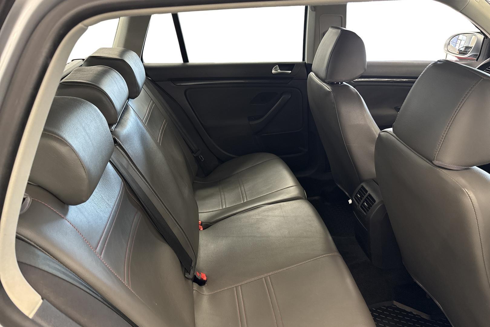 Volkswagen Golf 2011