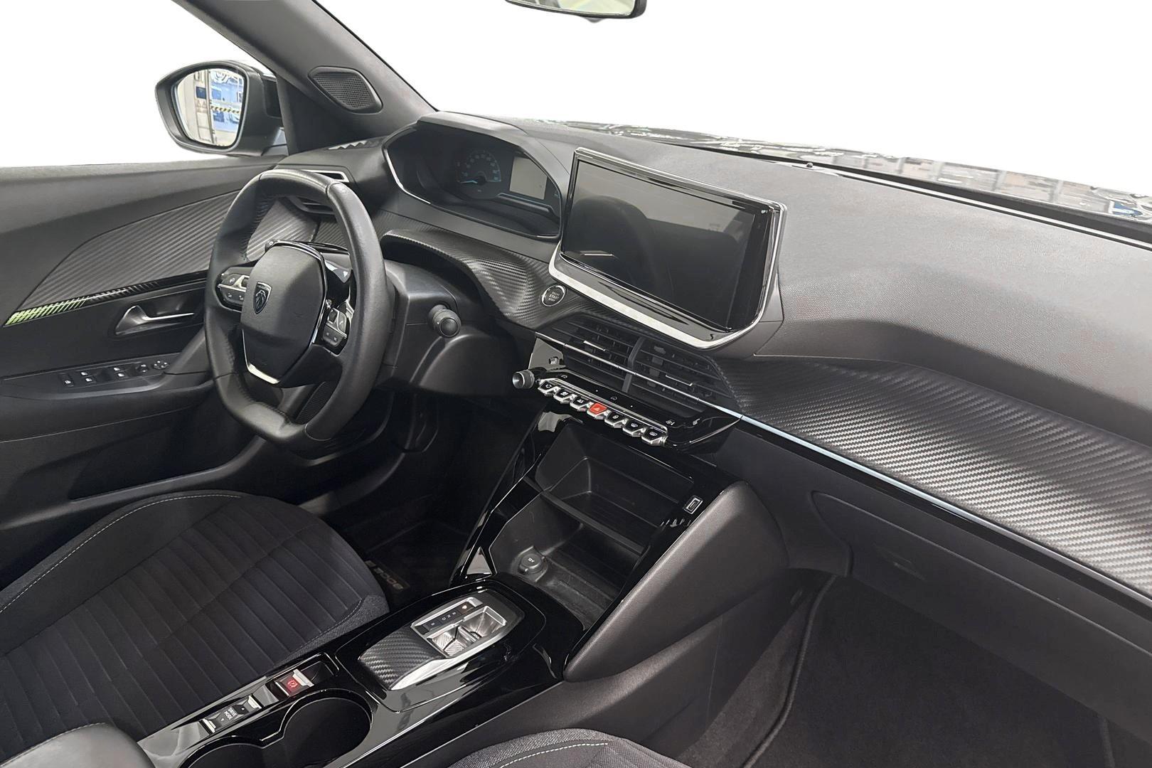 PEUGEOT e-2008 2023