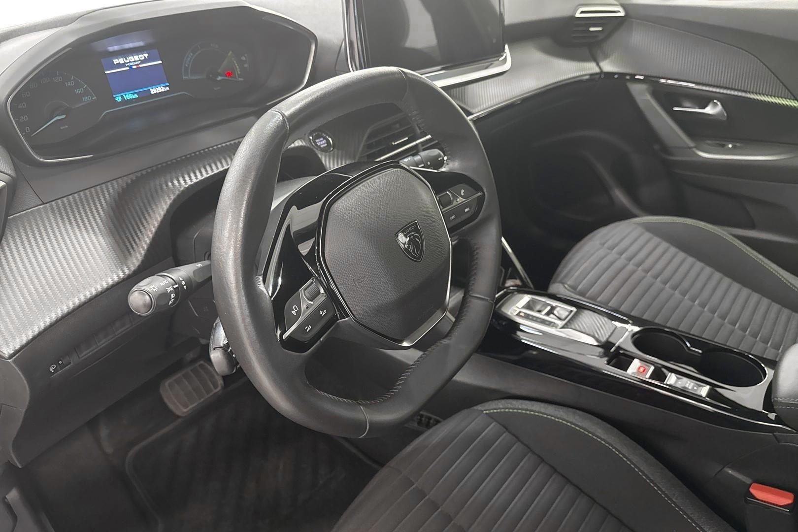 PEUGEOT e-2008 2023