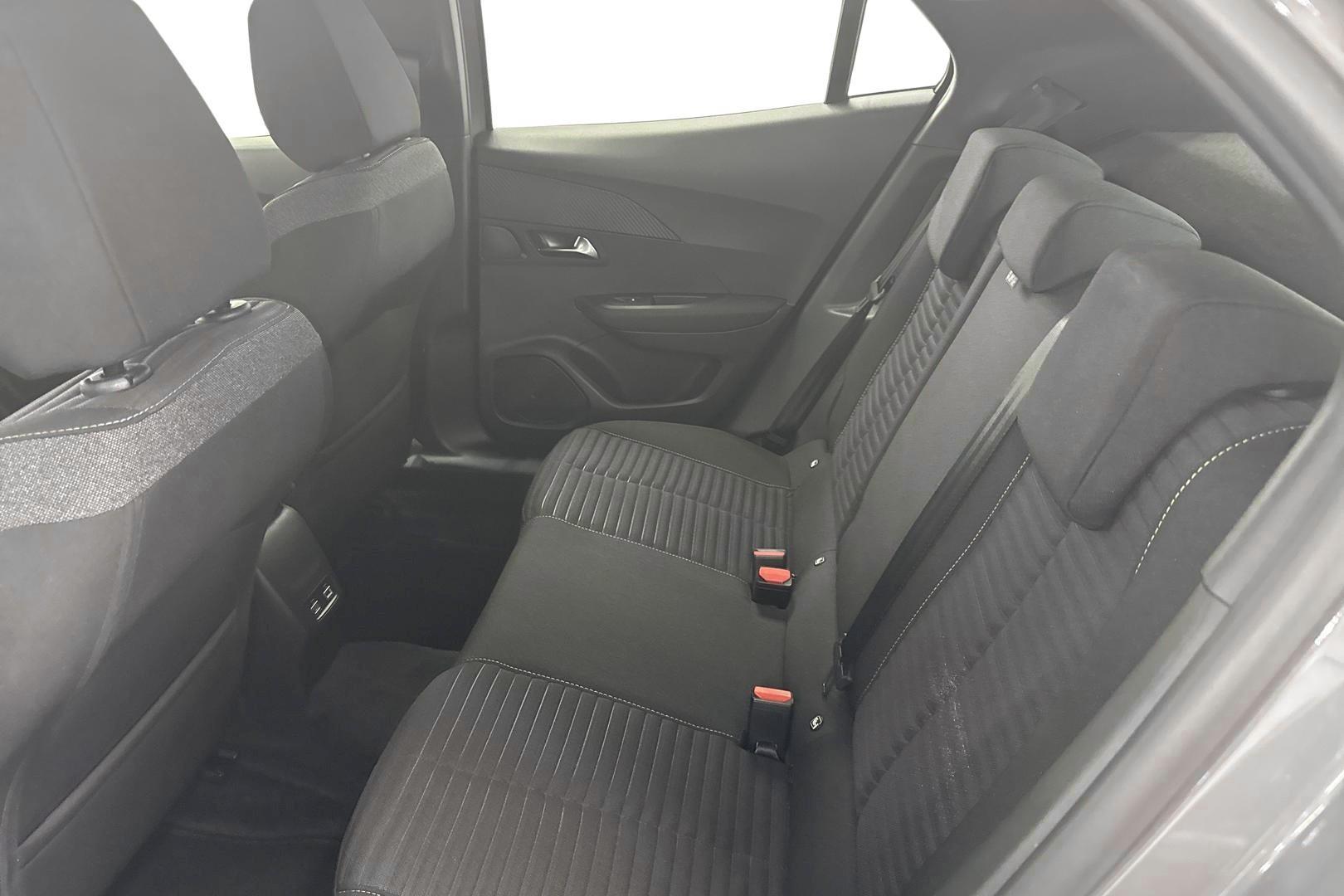 PEUGEOT e-2008 2023