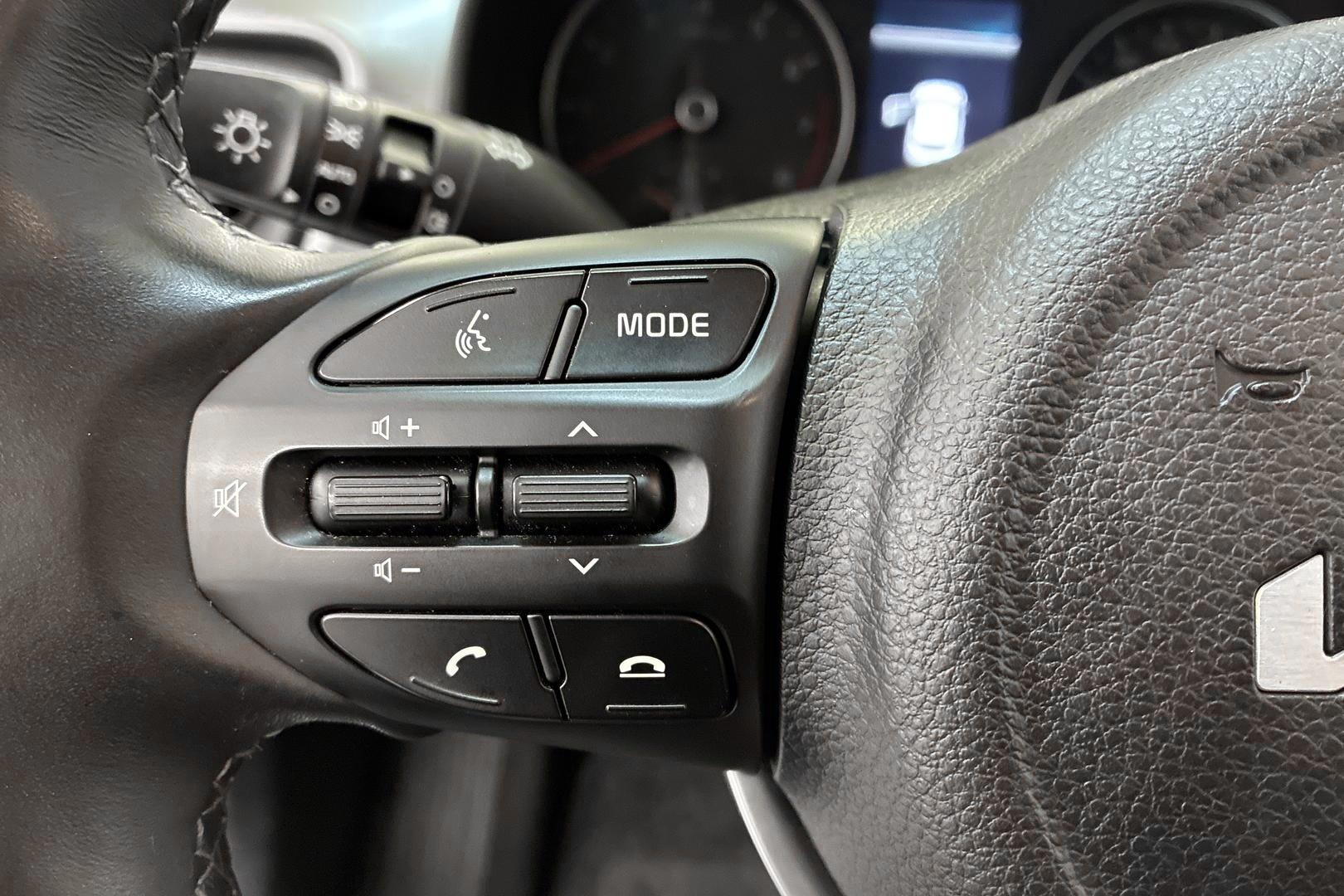 KIA STONIC 2024