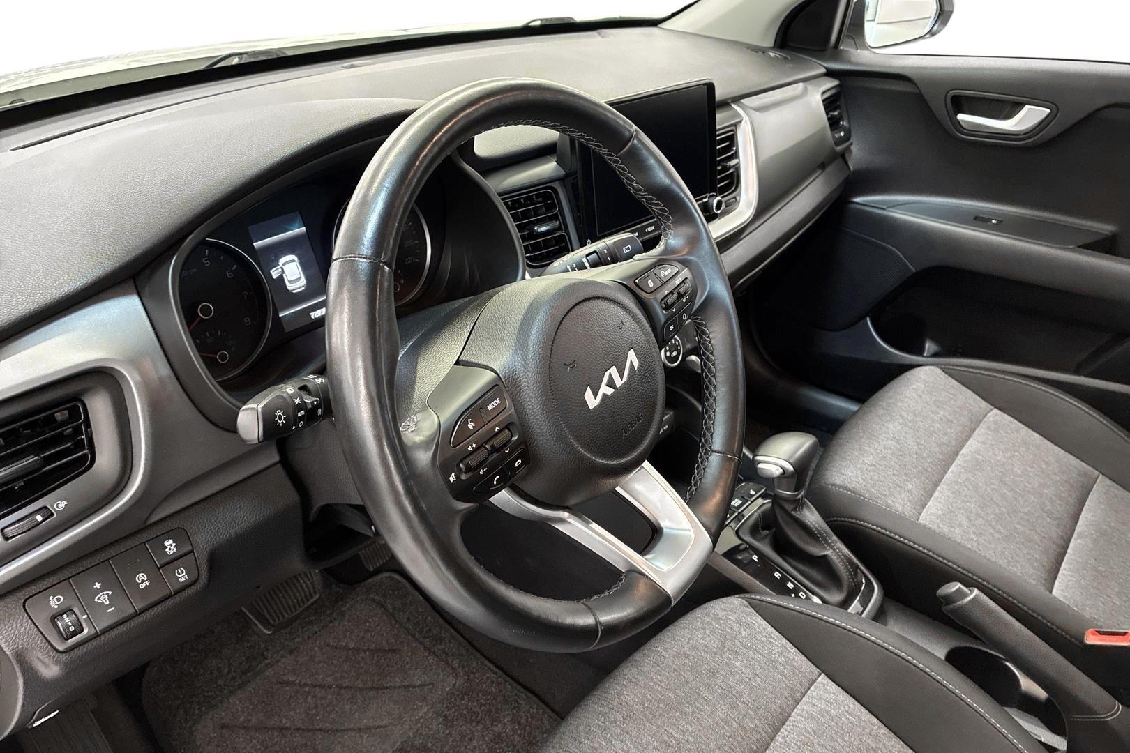 KIA STONIC 2024