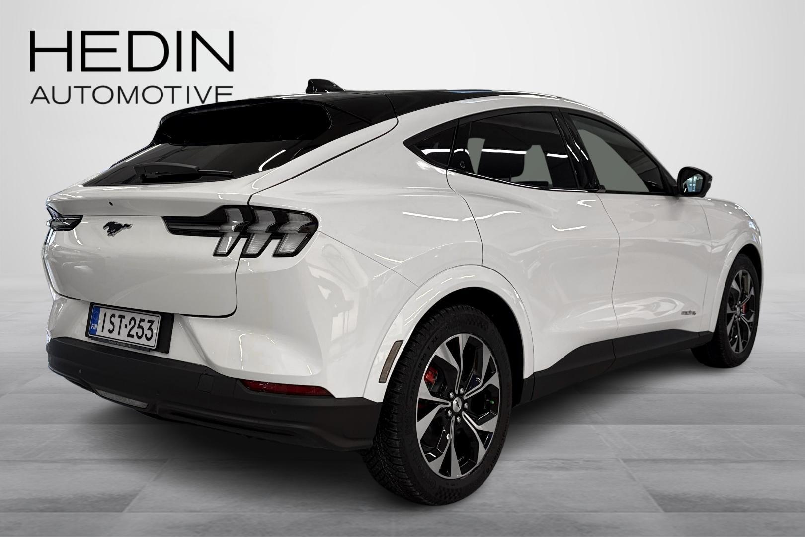 Ford Mustang Mach-E 2025