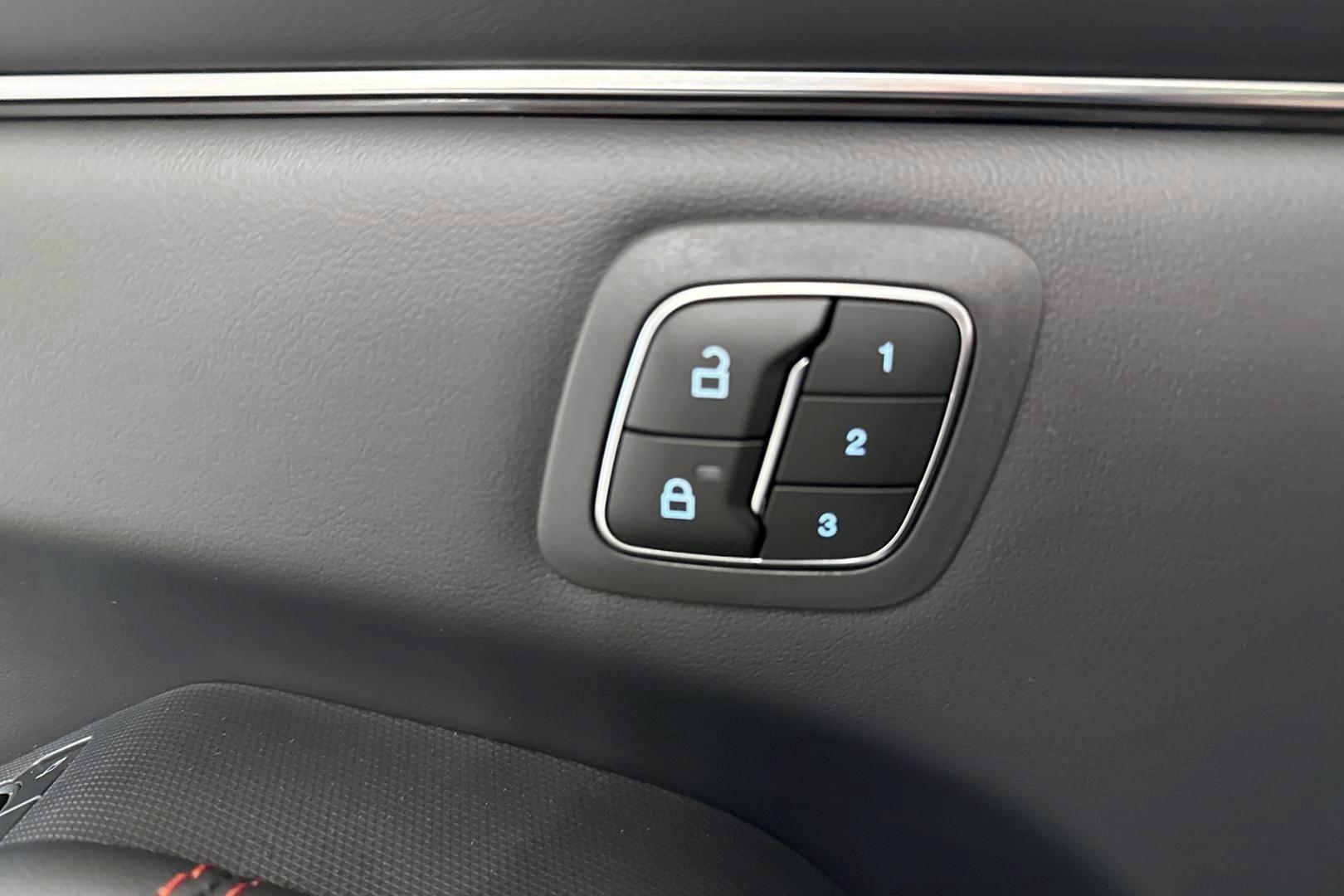 Ford Mustang Mach-E 2025