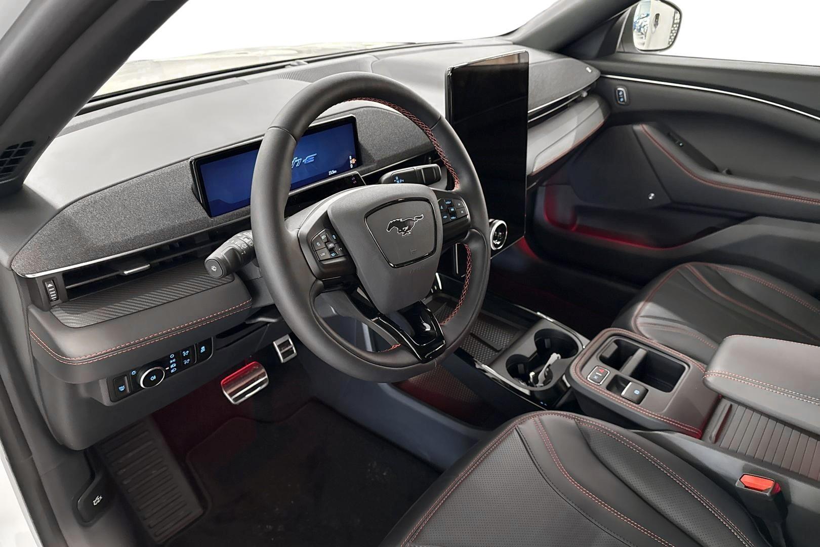 Ford Mustang Mach-E 2025