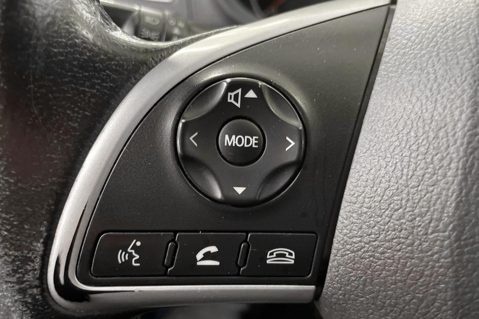 MITSUBISHI L200 2016