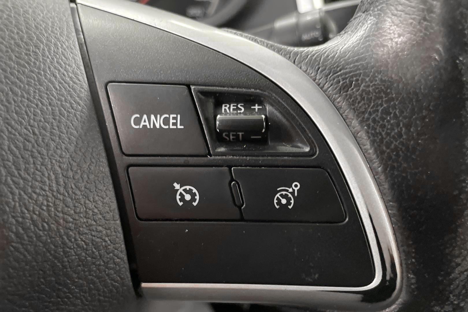 MITSUBISHI L200 2016