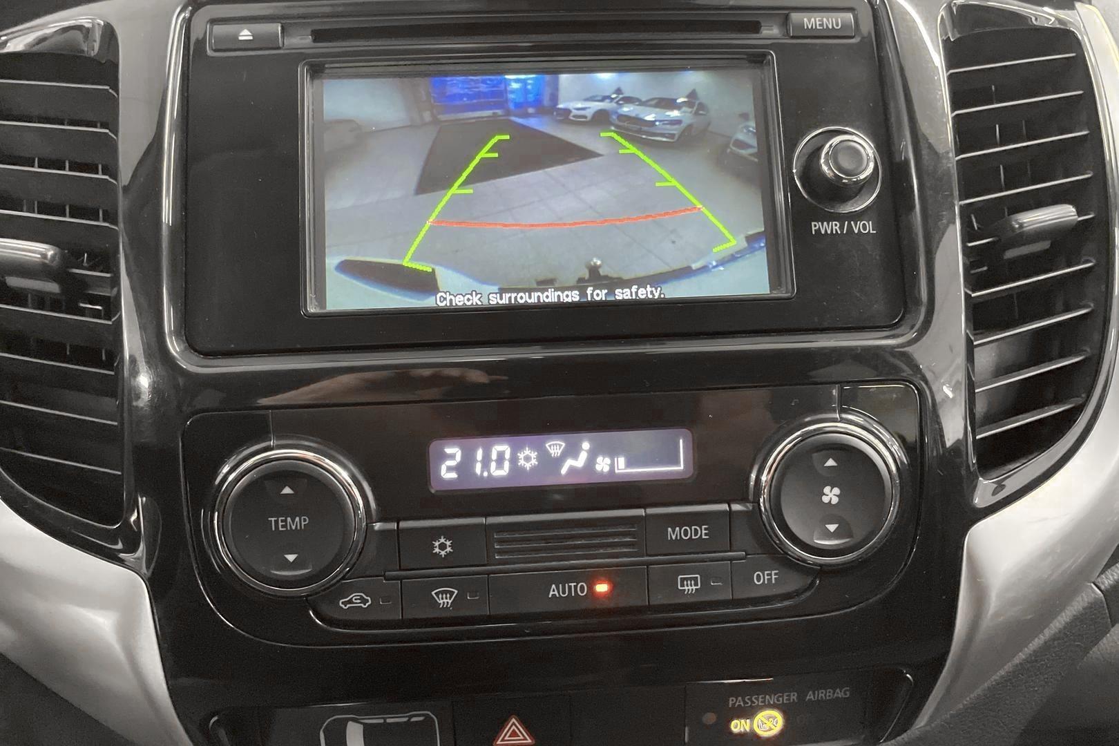 MITSUBISHI L200 2016