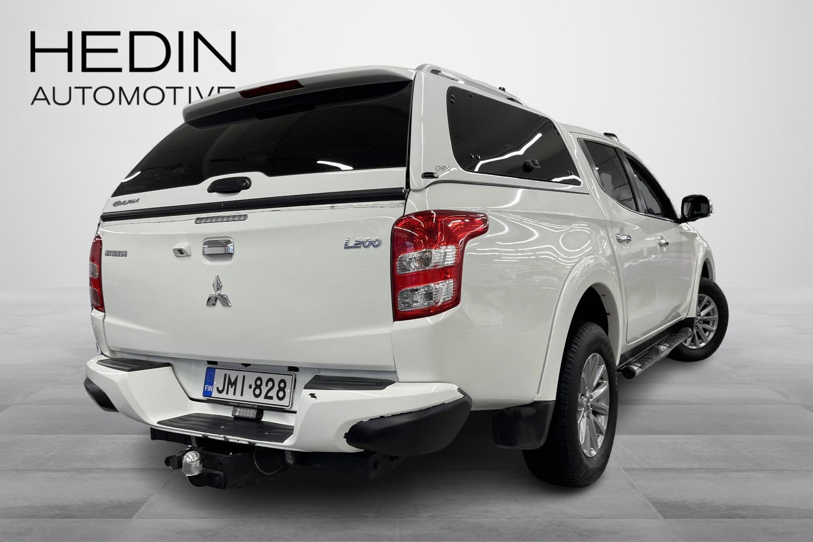 MITSUBISHI L200 2016