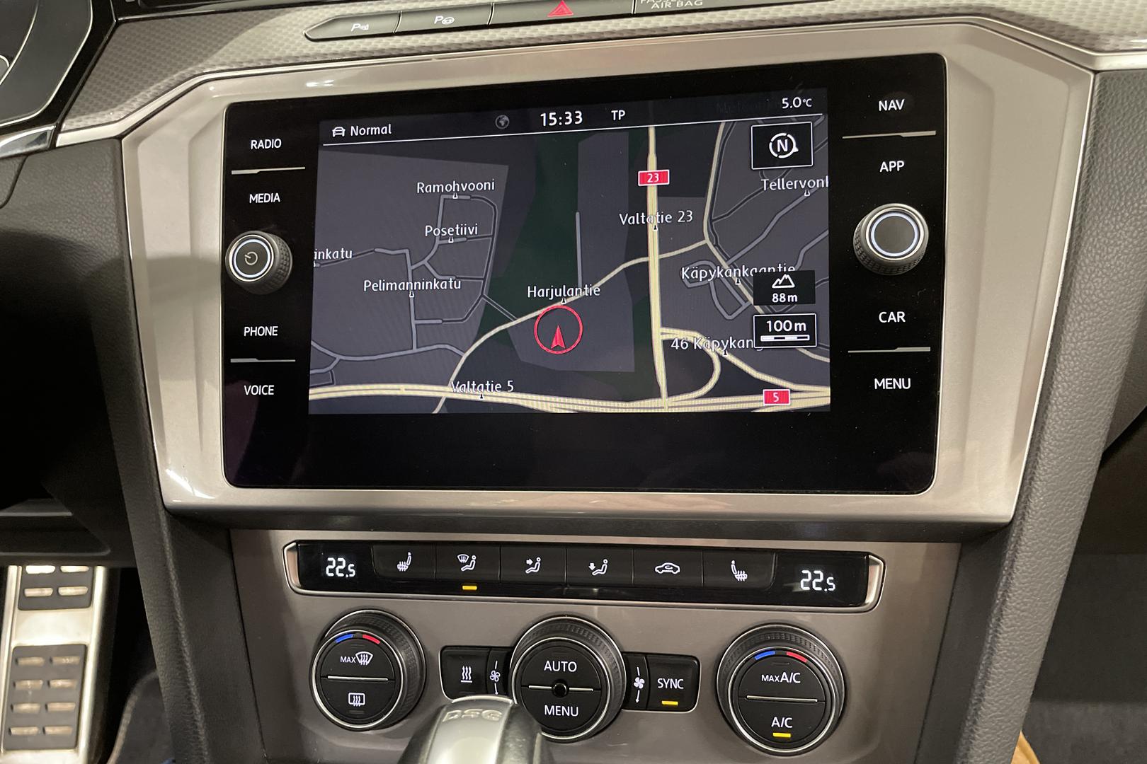 VOLKSWAGEN PASSAT 2019