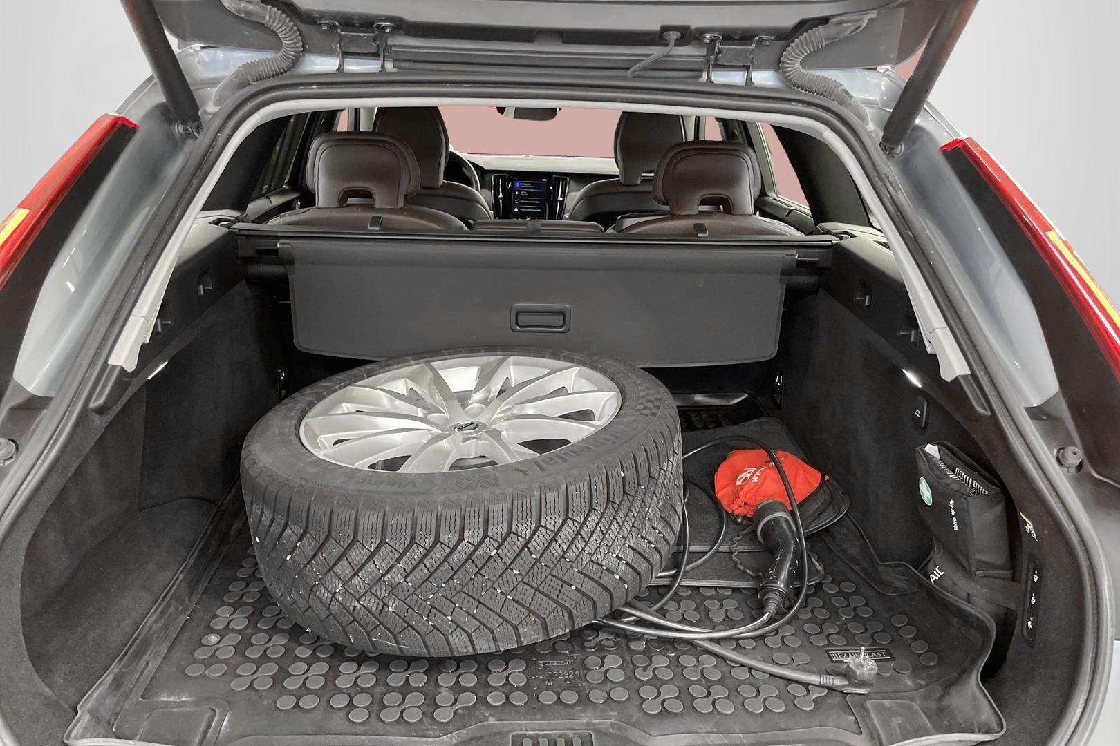 VOLVO V90 2019
