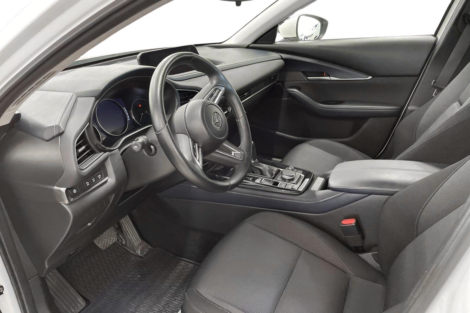 MAZDA CX-30 9