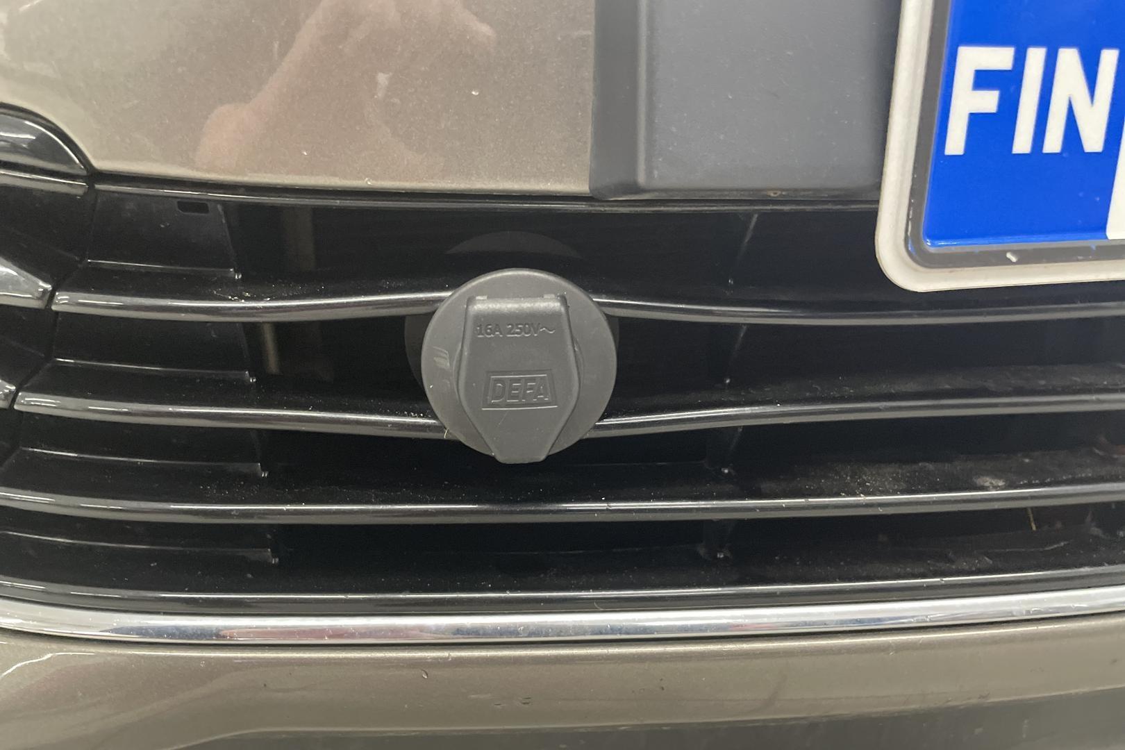 TOYOTA AURIS 2016