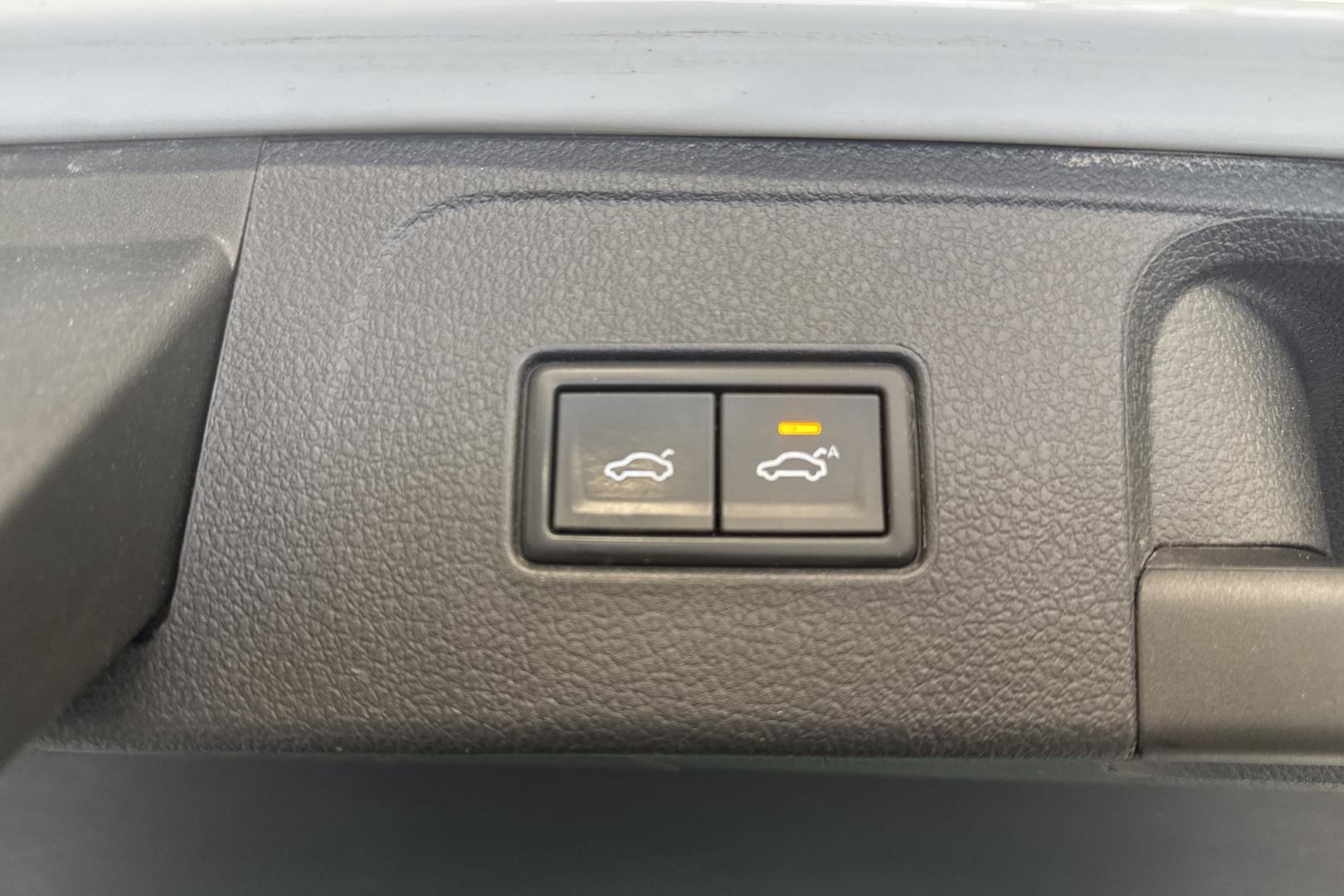 VOLKSWAGEN PASSAT 2019