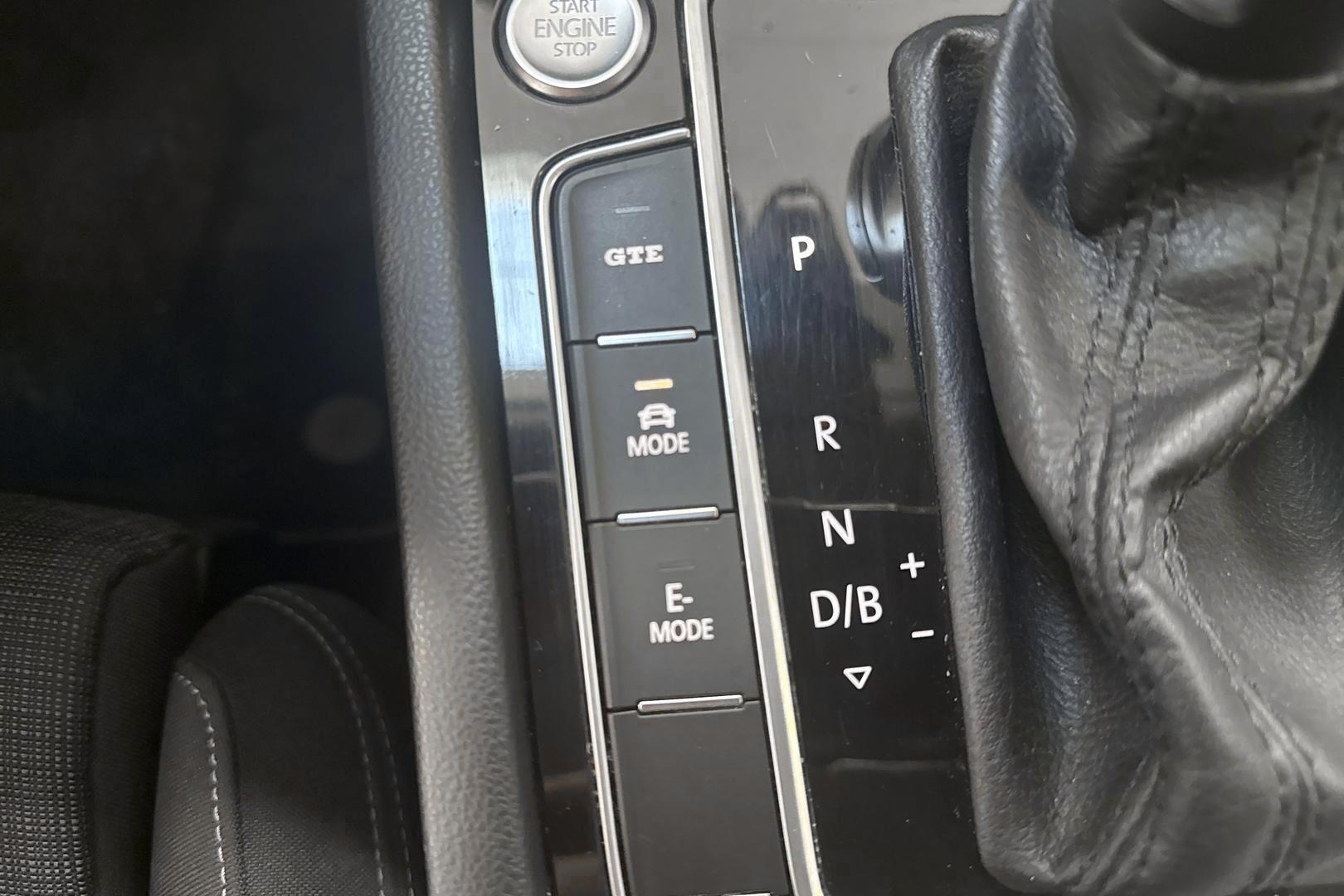 VOLKSWAGEN PASSAT 2019