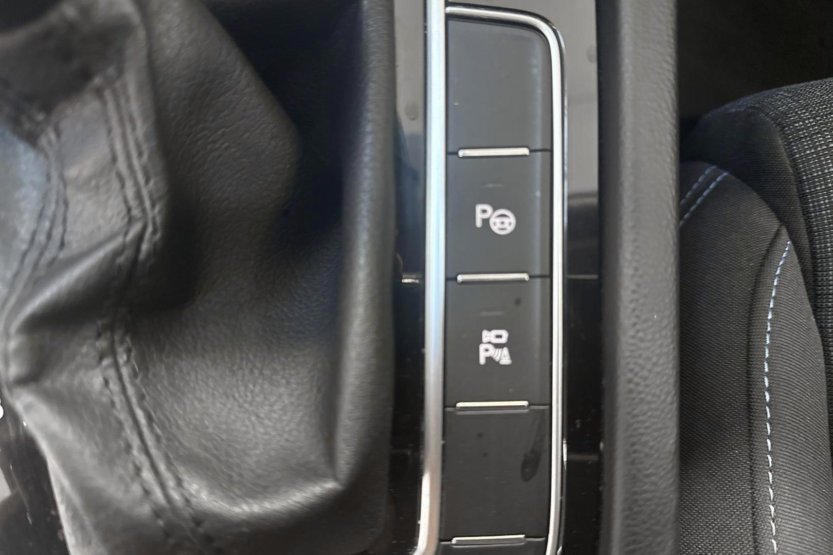 VOLKSWAGEN PASSAT 2019