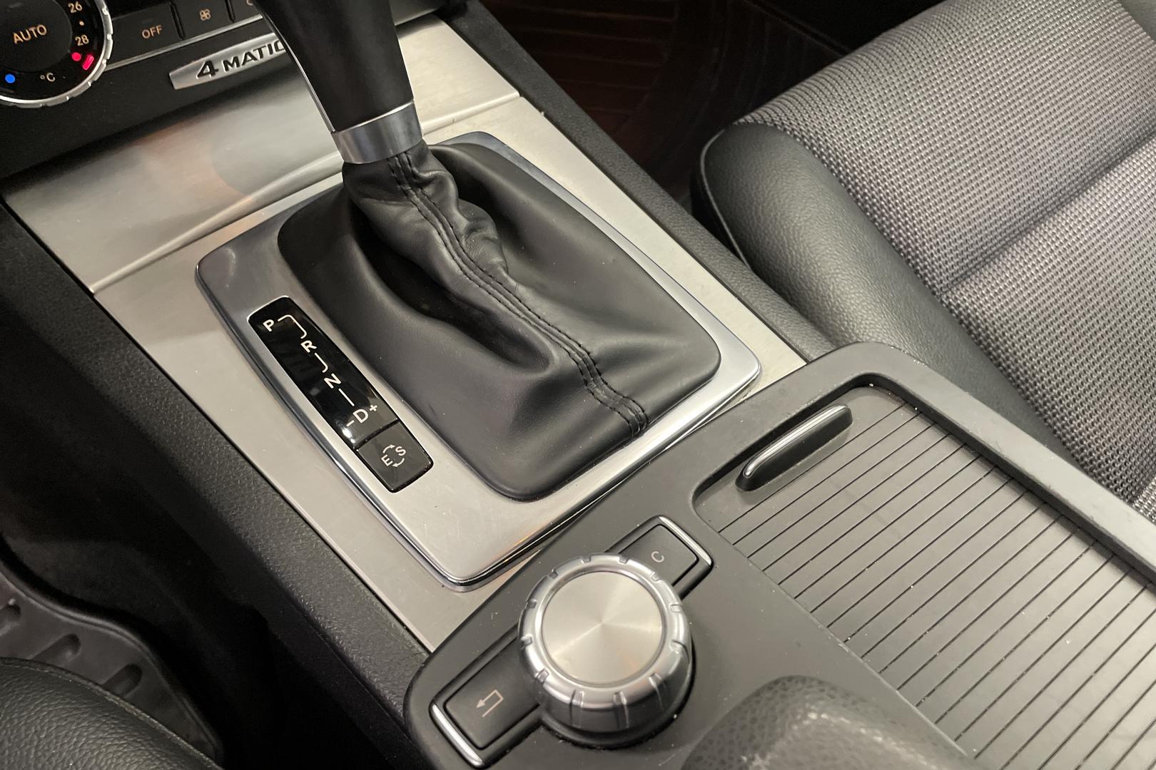 MERCEDES-BENZ C 2014