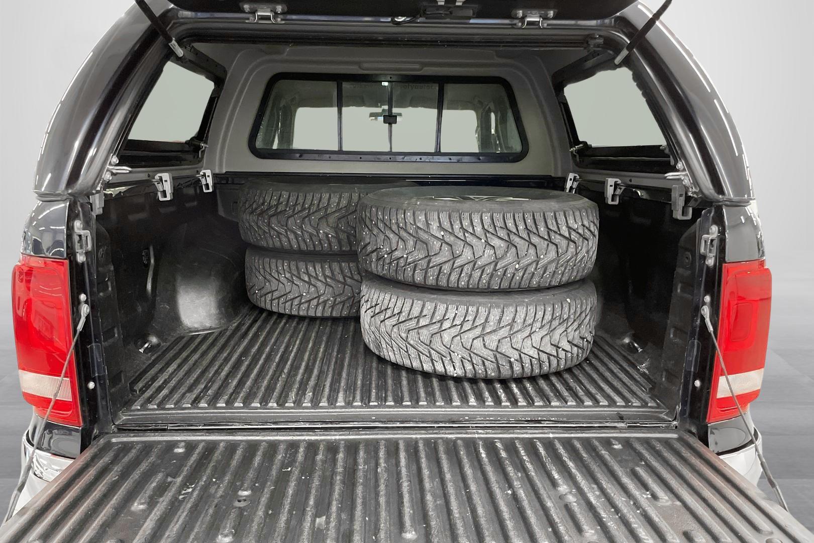 VOLKSWAGEN Amarok 2014