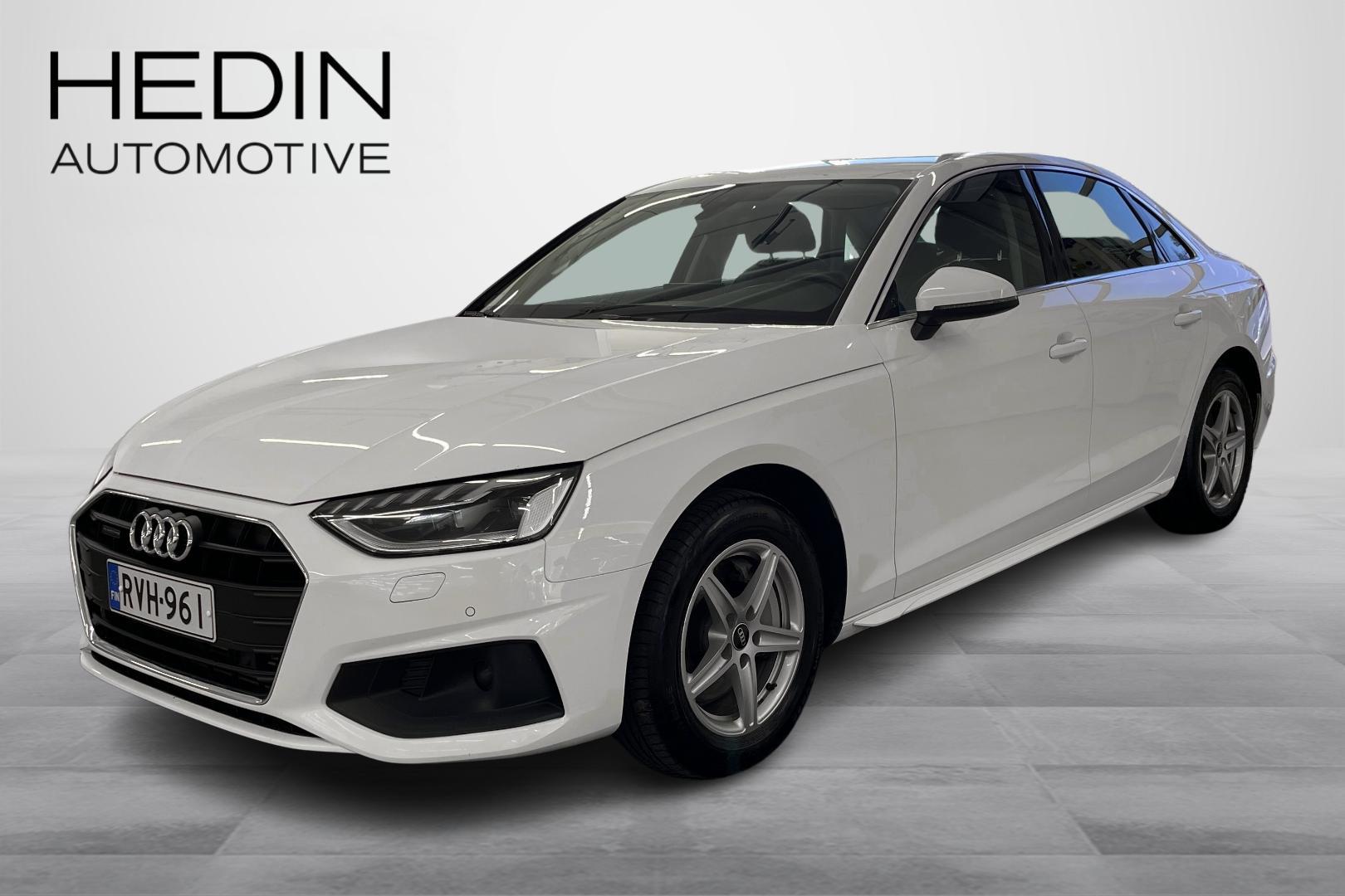 AUDI A4 2023