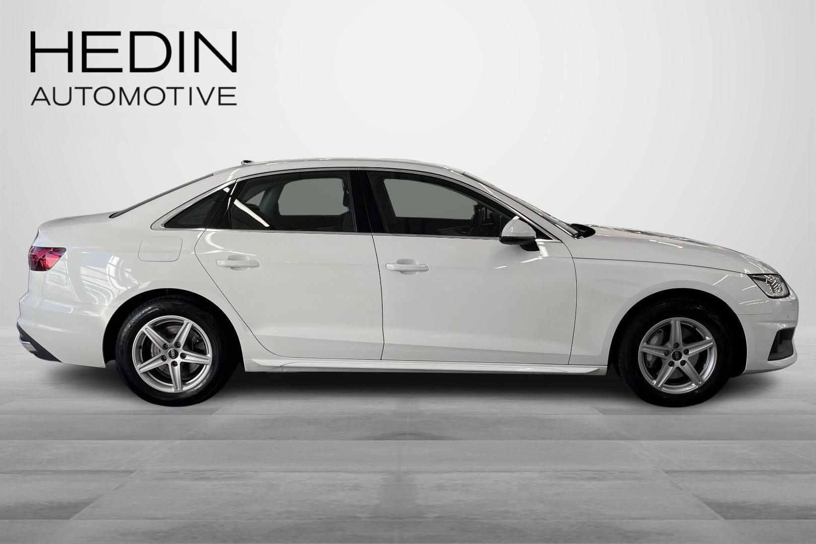 AUDI A4 2023