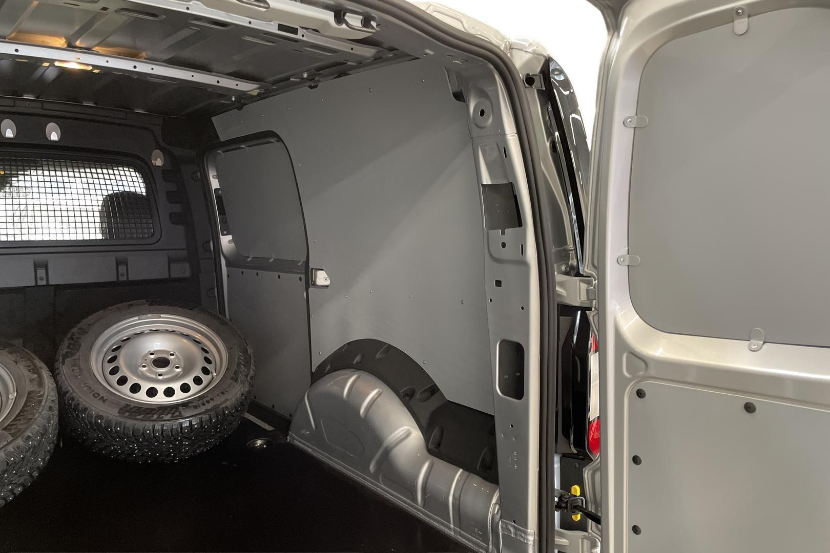 FORD Transit Connect 13