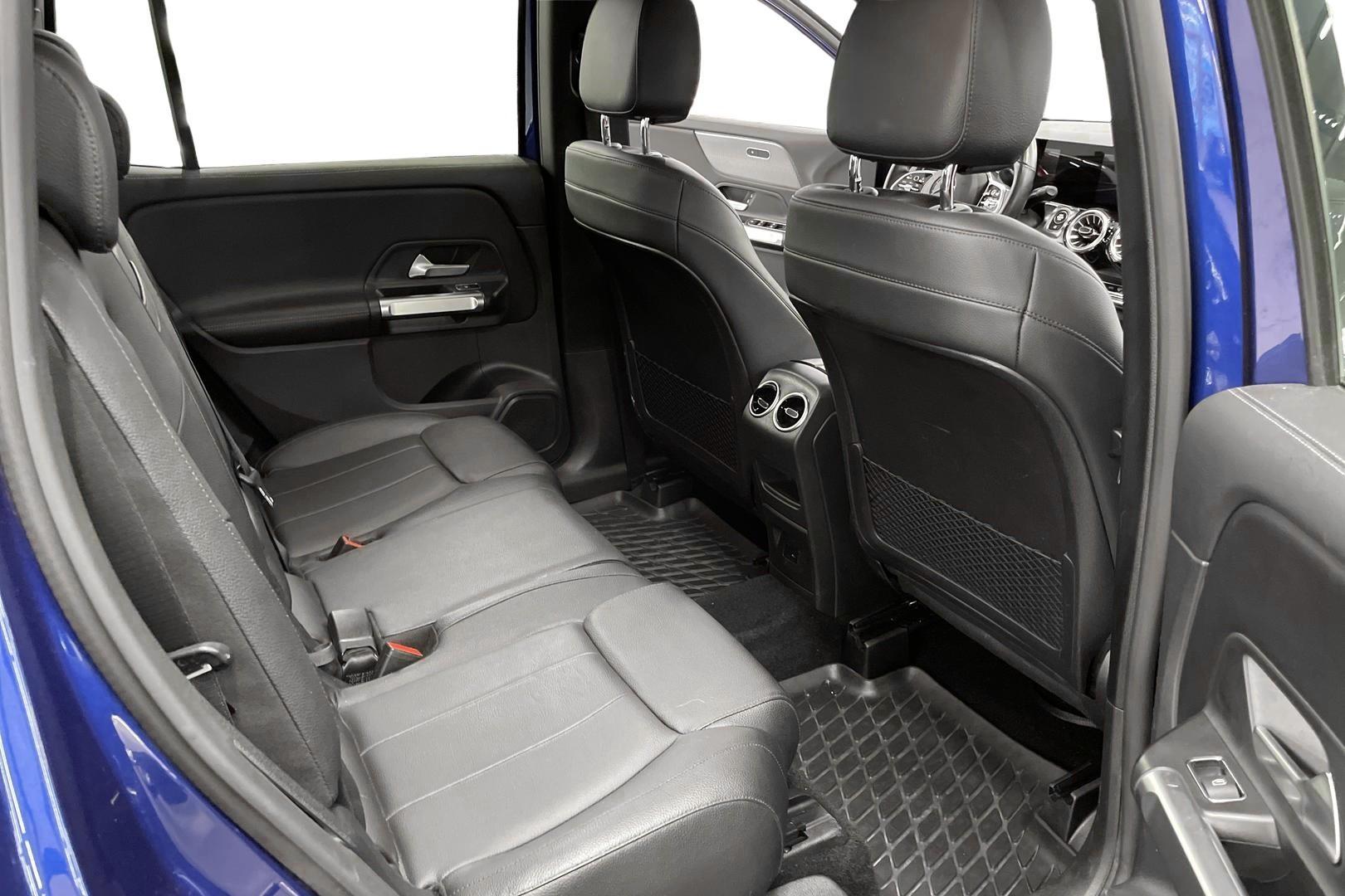 MERCEDES-BENZ GLB 2021