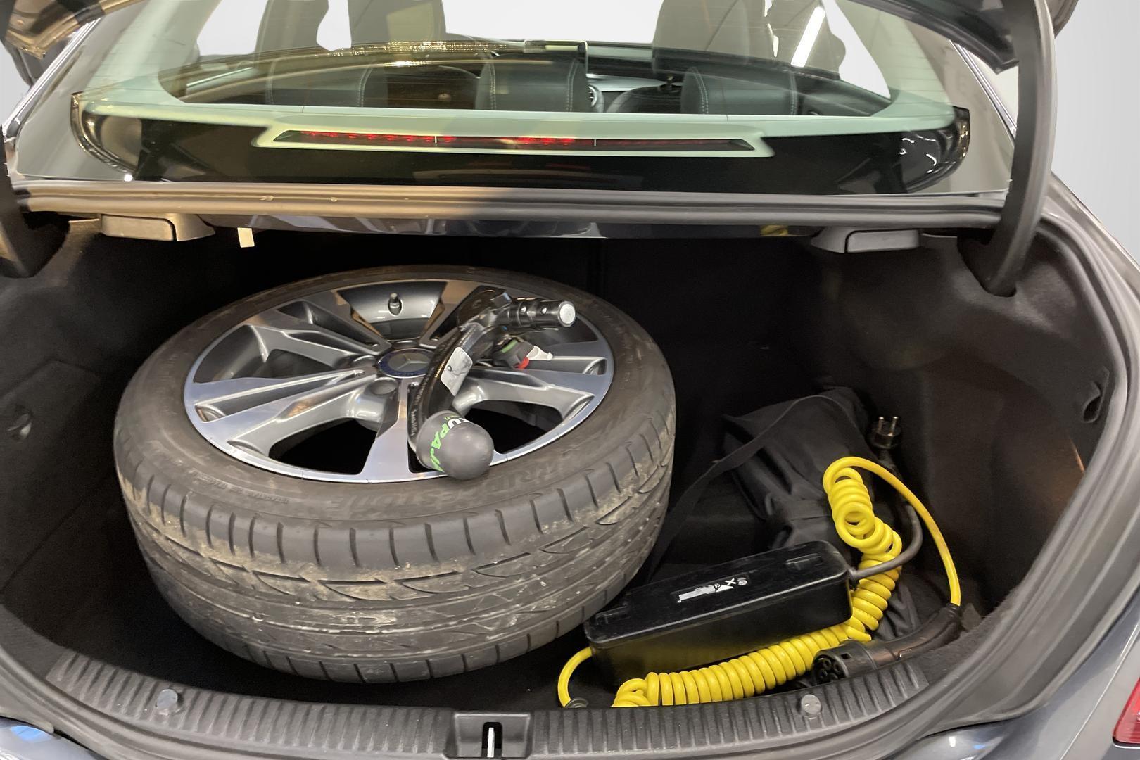 MERCEDES-BENZ C 2016